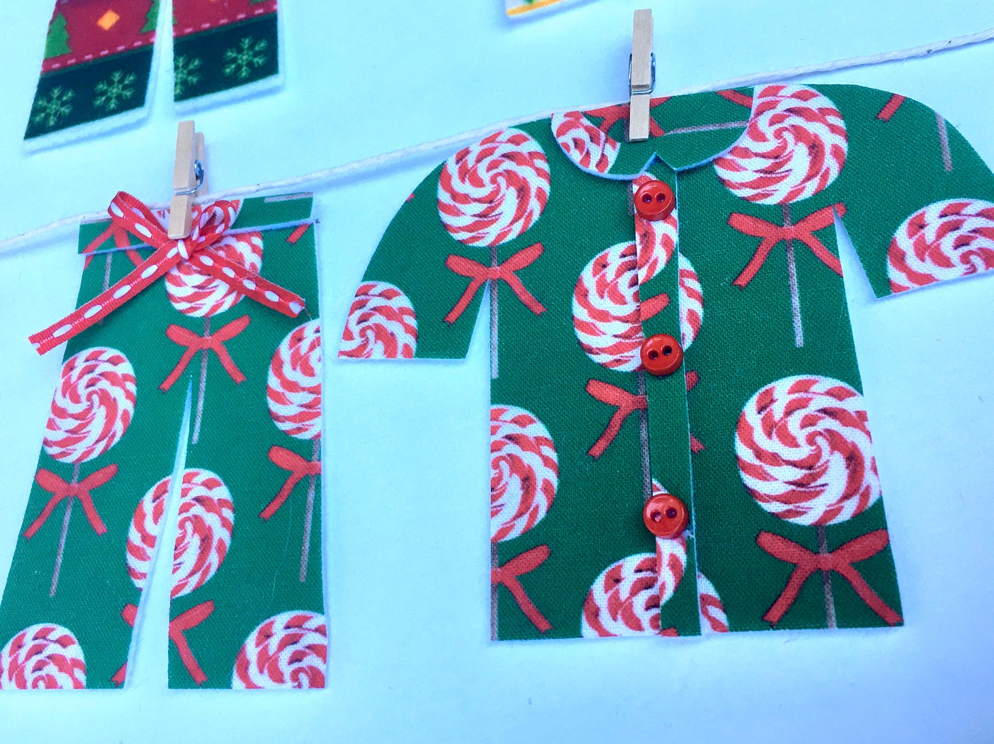 Vintage Christmas Pajamas Holiday Miniature Clothesline Banner Bunting Garland Wall Hanging Decoration