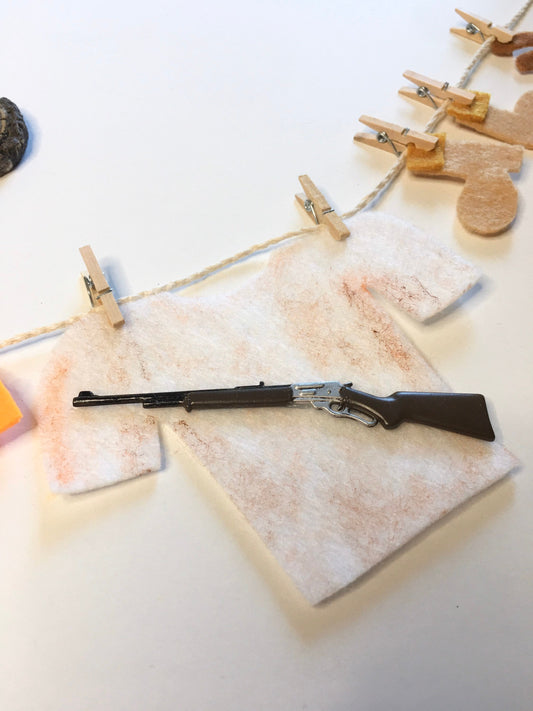 Handcrafted Hunting Enthusiast Clothesline Banner - Perfect Gift for Outdoor Enthusiasts!