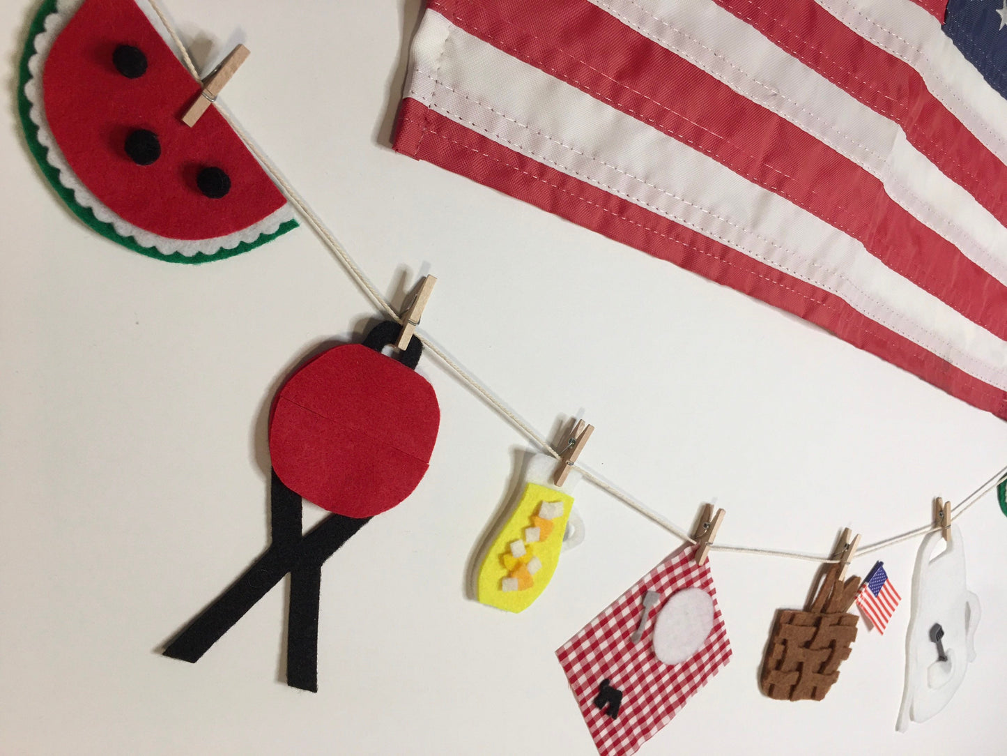 Summer Barbeque Miniature Felt Clothesline Garland Wall Hanging Decoration