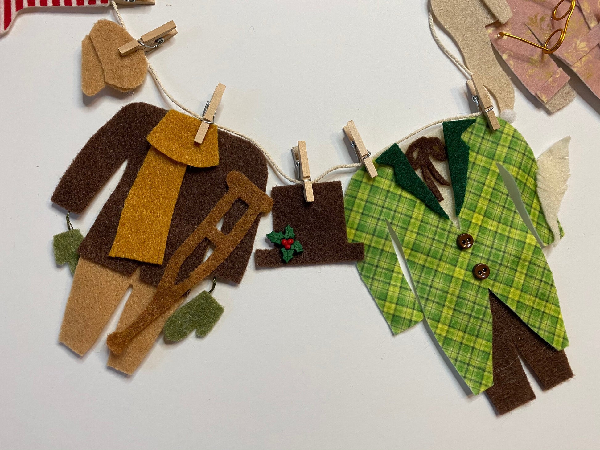 The Christmas Carol Miniature Felt Clothesline Banner Garland Bunting Wall Hanging Decoration