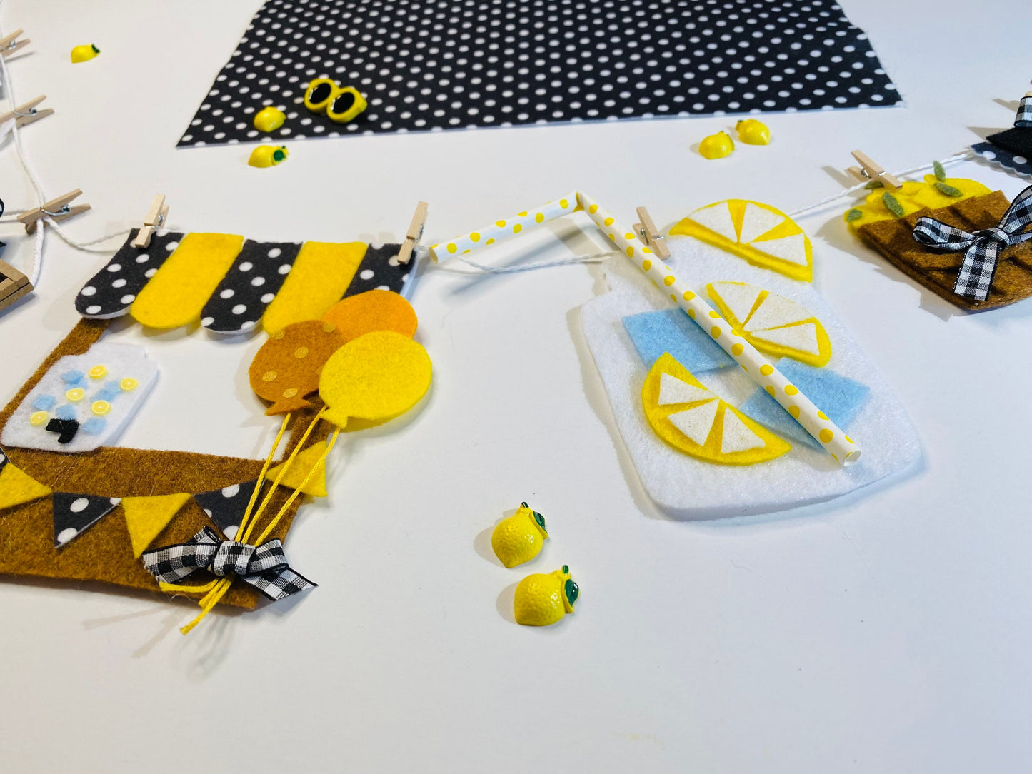 Lemonade Stand Miniature Felt Banner Garland Bunting Wall Hanging Decoration for Spring and Summer