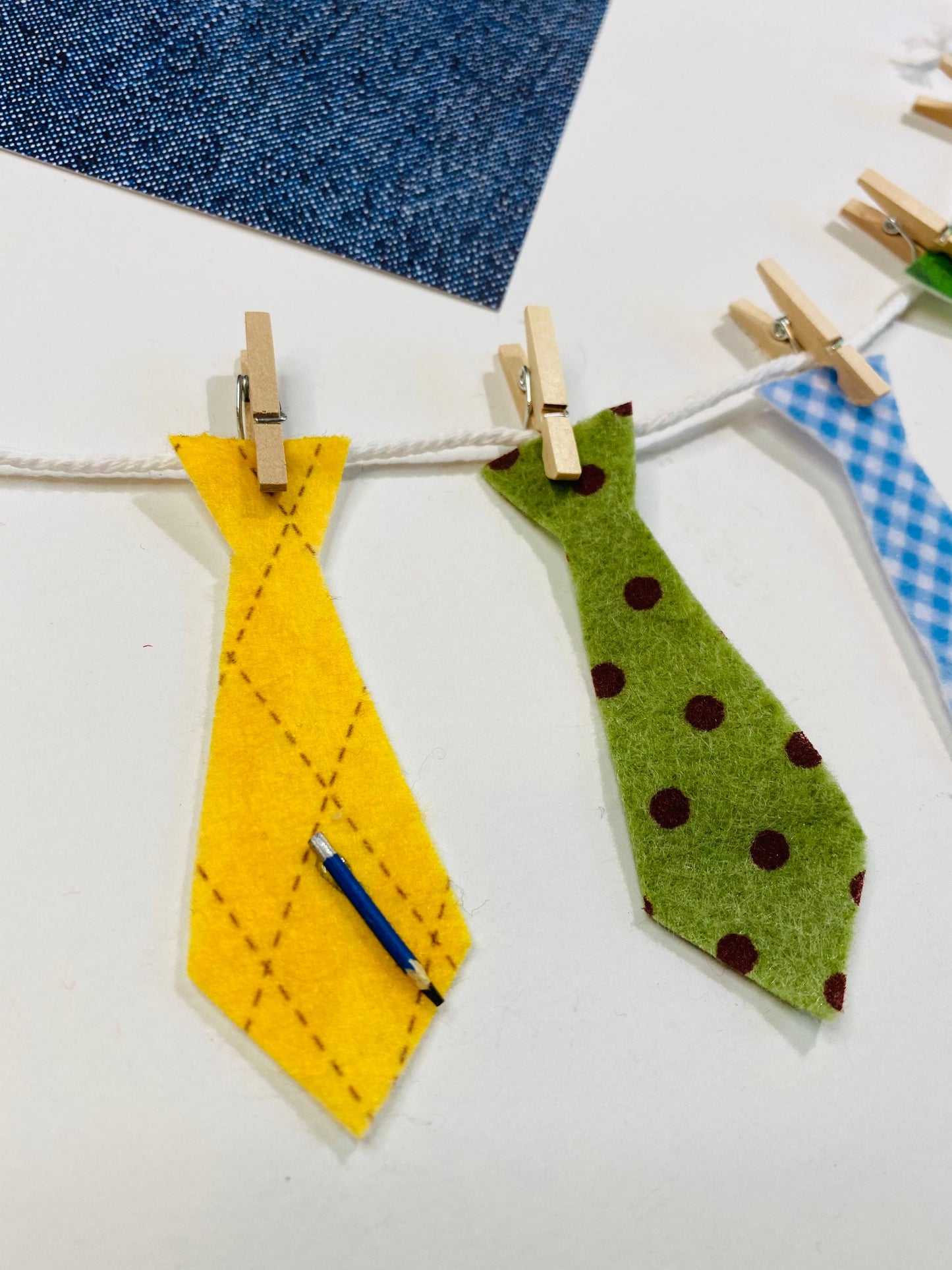 Dad’s Ties Miniature Felt Clothesline Banner Garland Bunting Wall Hanging Decoration for Father’s Day
