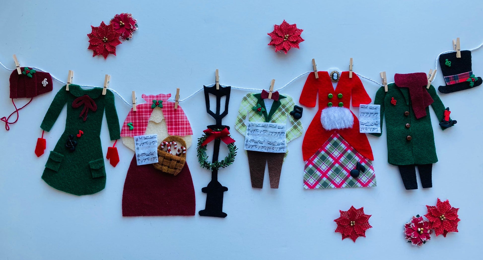 Old Fashioned Christmas Carolers Clothesline Banner 1890s Garland Bunting Wall Hanging Decoration
