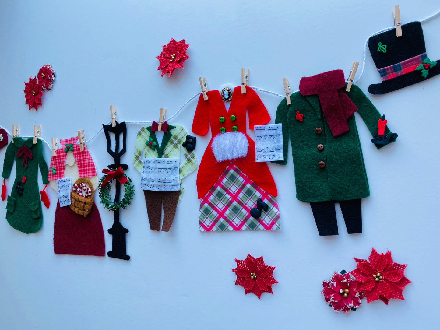 Old Fashioned Christmas Carolers Clothesline Banner 1890s Garland Bunting Wall Hanging Decoration