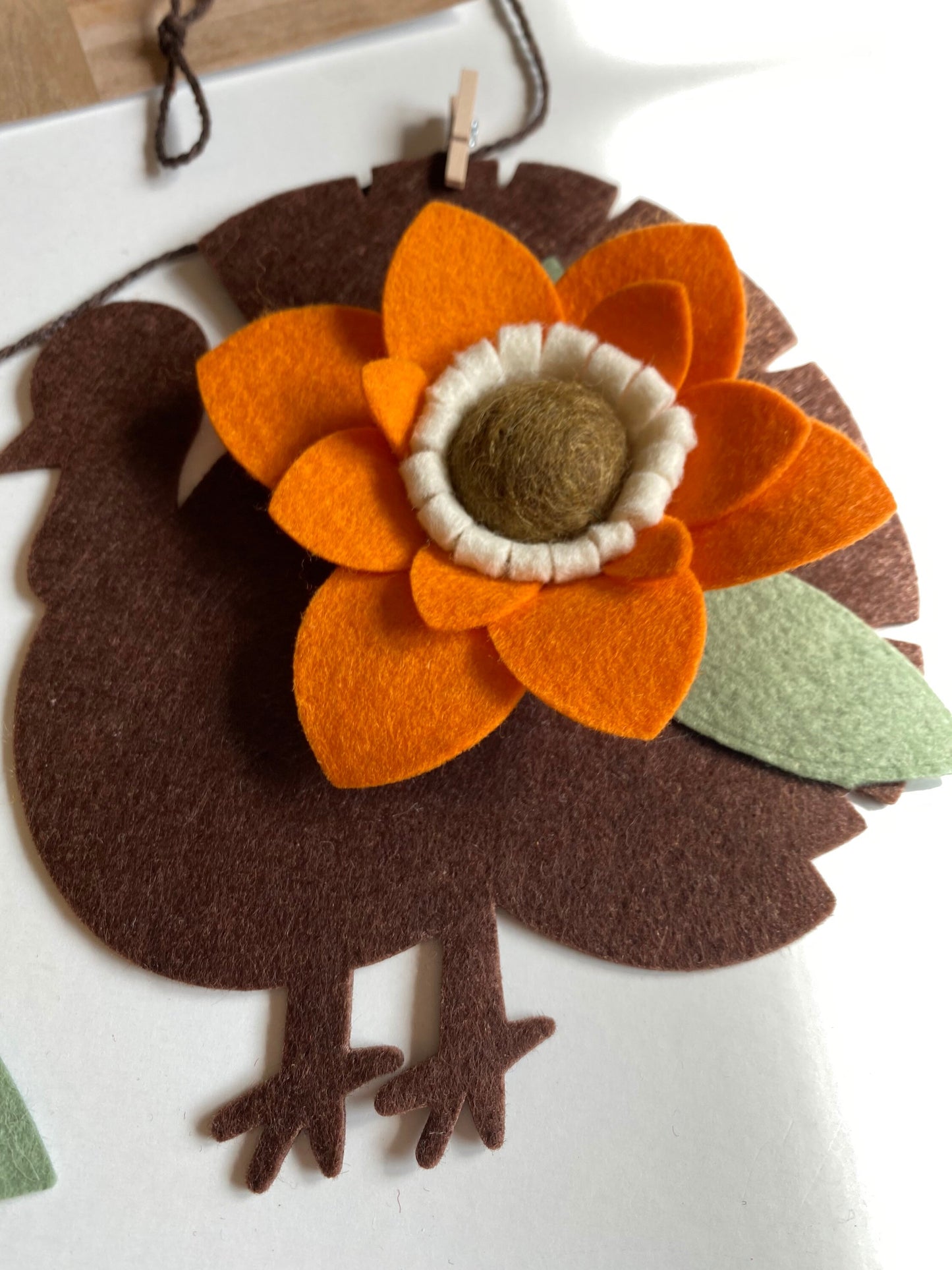 Turkey Banner Thanksgiving Garland with Fall Felt Flowers Decoration Autumn Wall Hanging for November
