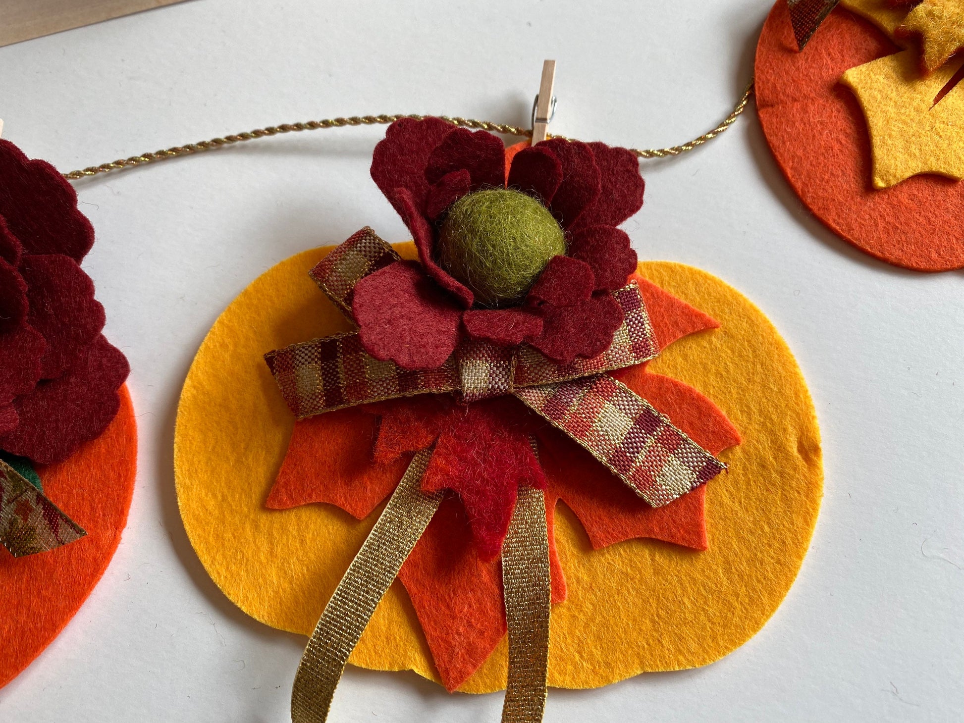 Fall Leaf and Pumpkin Banner Felt Garland Autumn Bunting Felt Flower Wall Hanging Seasonal Decoration