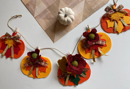 Fall Leaf and Pumpkin Banner Felt Garland Autumn Bunting Felt Flower Wall Hanging Seasonal Decoration