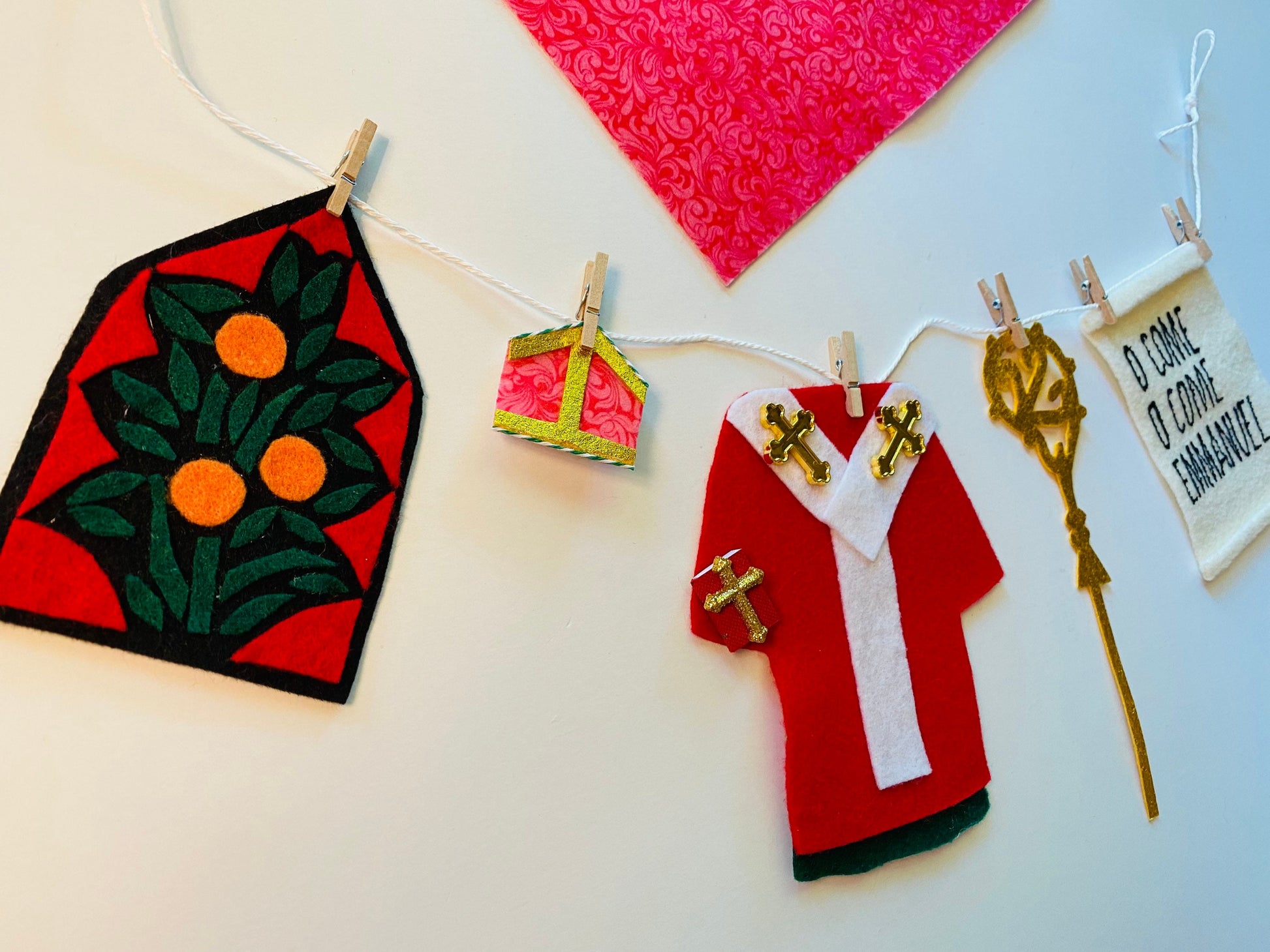 Saint Nicholas Miniature Clothesline Banner Garland Bunting Wall Hanging Decoration for Christmas