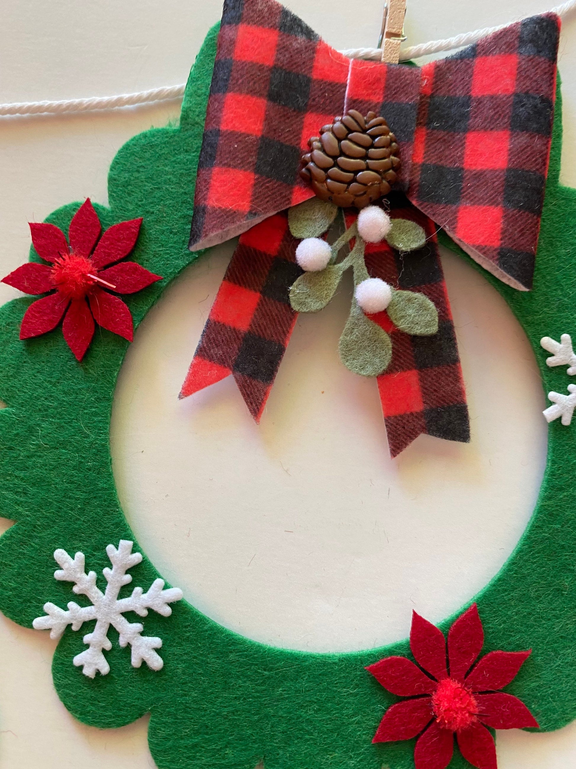 Felt Christmas Wreath Banner Winter Snowflake Garland Mistletoe Bunting Poinsettia Wall Hanging Decoration for December w Buffalo Check Bows