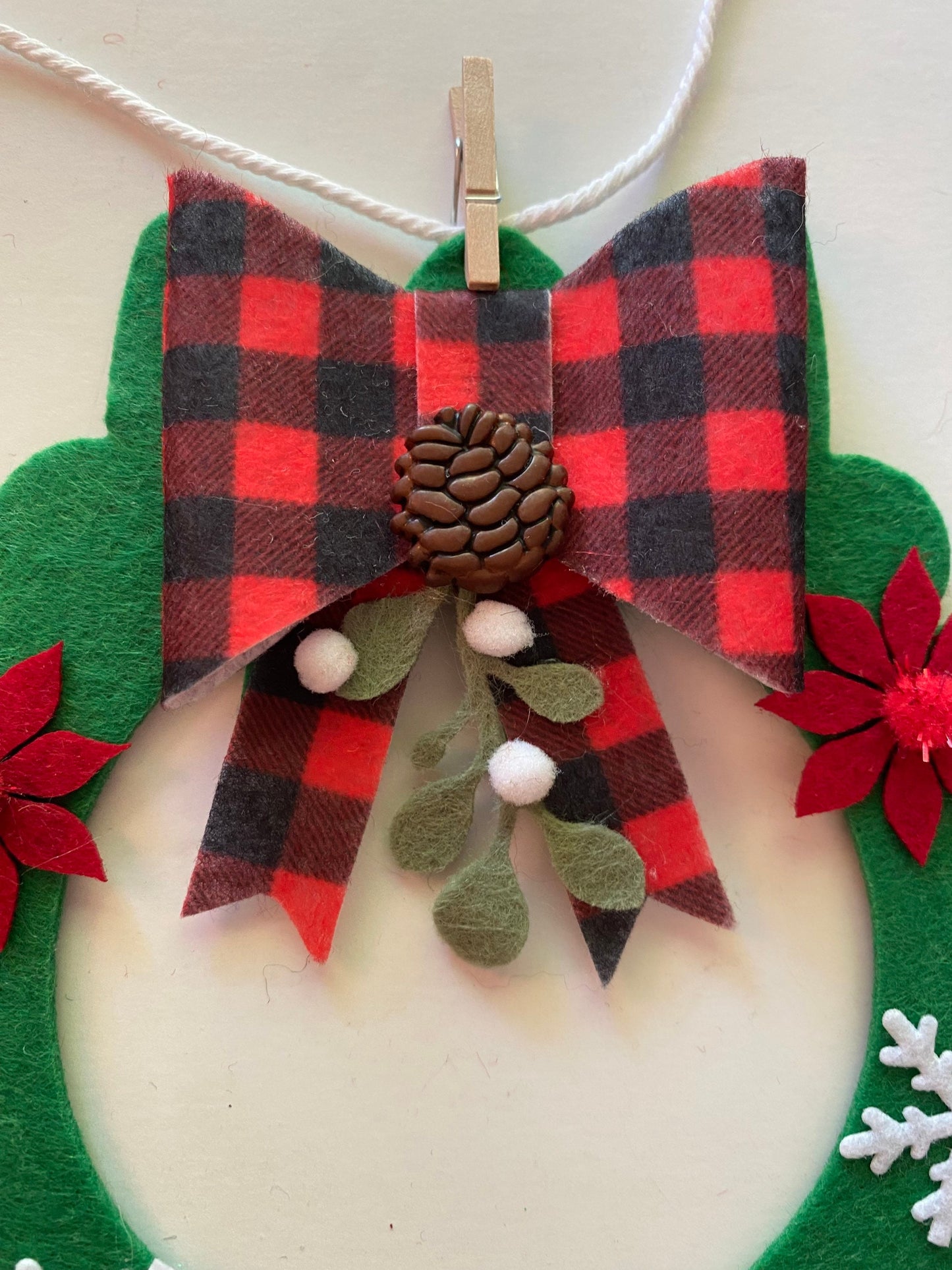 Felt Christmas Wreath Banner Winter Snowflake Garland Mistletoe Bunting Poinsettia Wall Hanging Decoration for December w Buffalo Check Bows