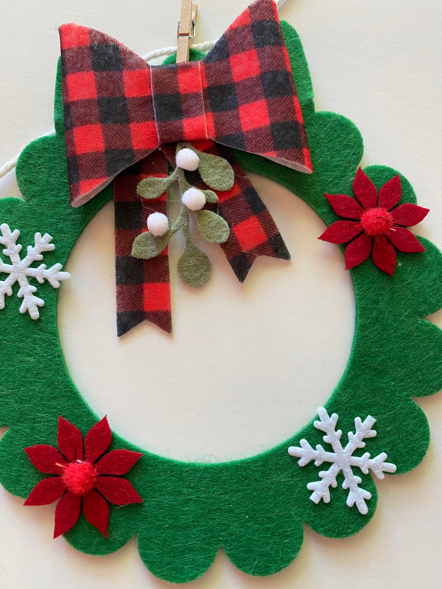 Felt Christmas Wreath Banner Winter Snowflake Garland Mistletoe Bunting Poinsettia Wall Hanging Decoration for December w Buffalo Check Bows