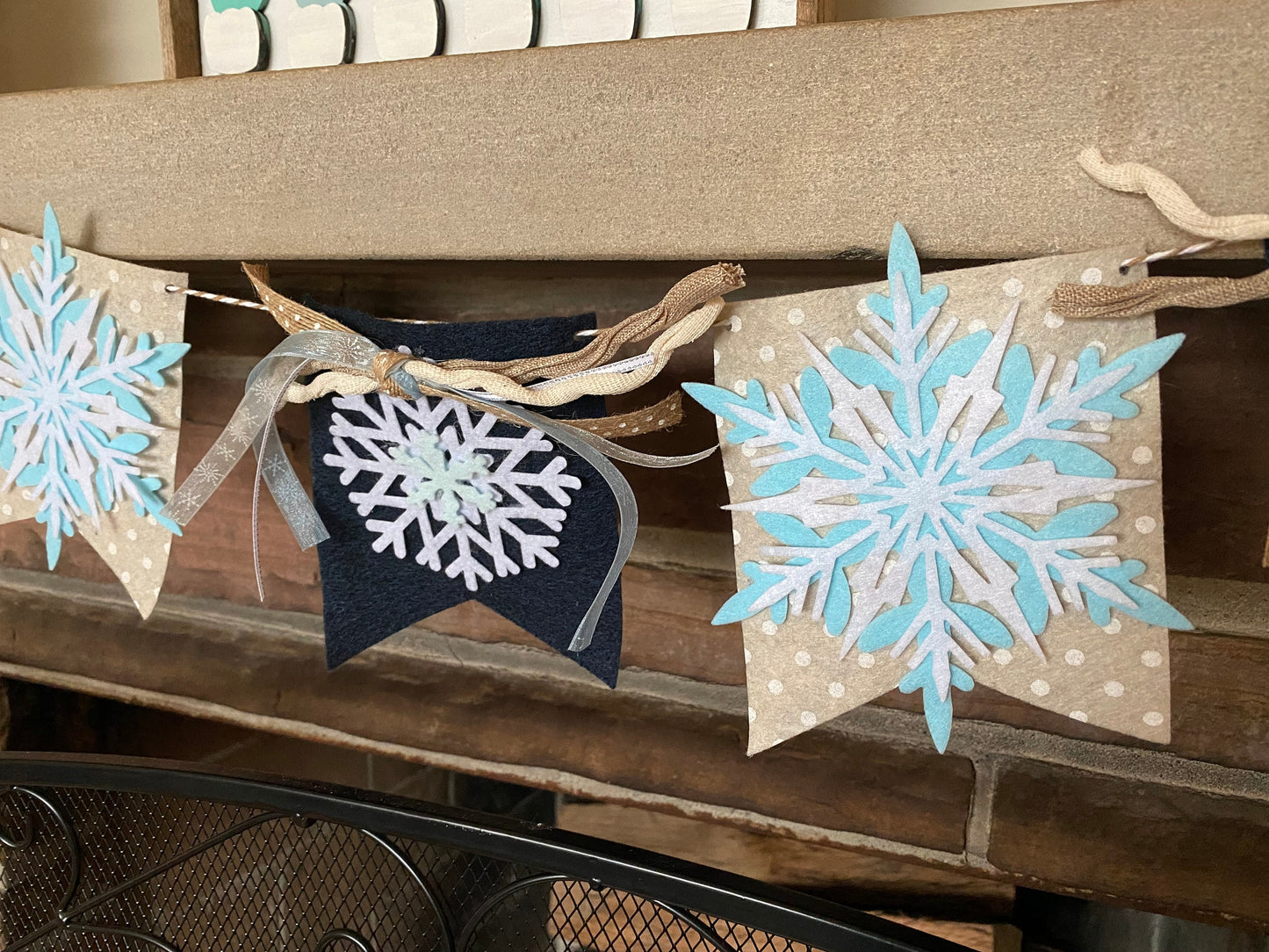 Snowflake Felt Banner Winter Garland for Fireplace Mantel January Home Decoration