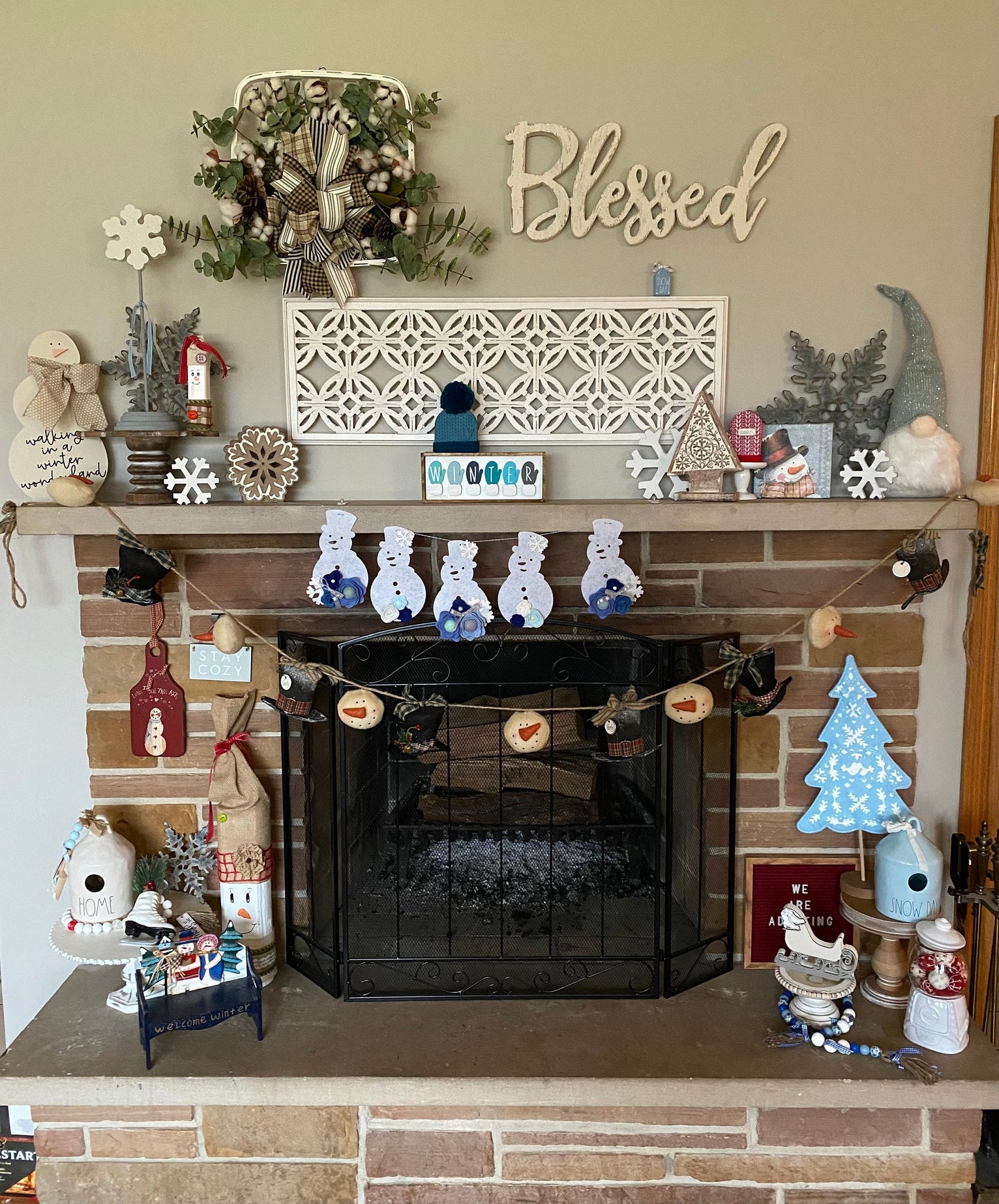 Snowman with Felt Flowers Banner for Winter, January Garland Home Decoration