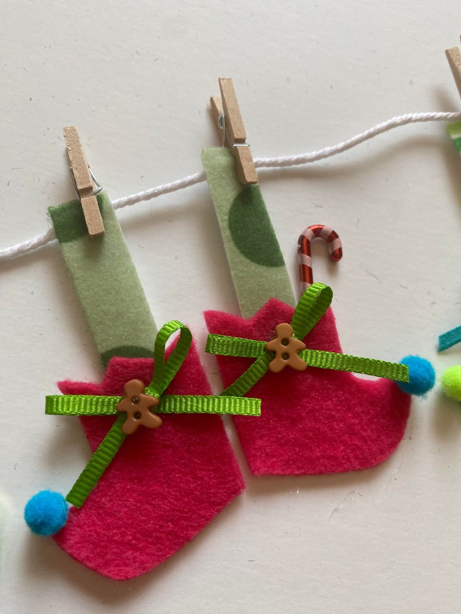 Elf Stockings Banner, Miniature Felt Elf Legs and Feet Garland, Shoes Bunting Tiered Tray Decor, Wall Hanging Decoration for Christmas