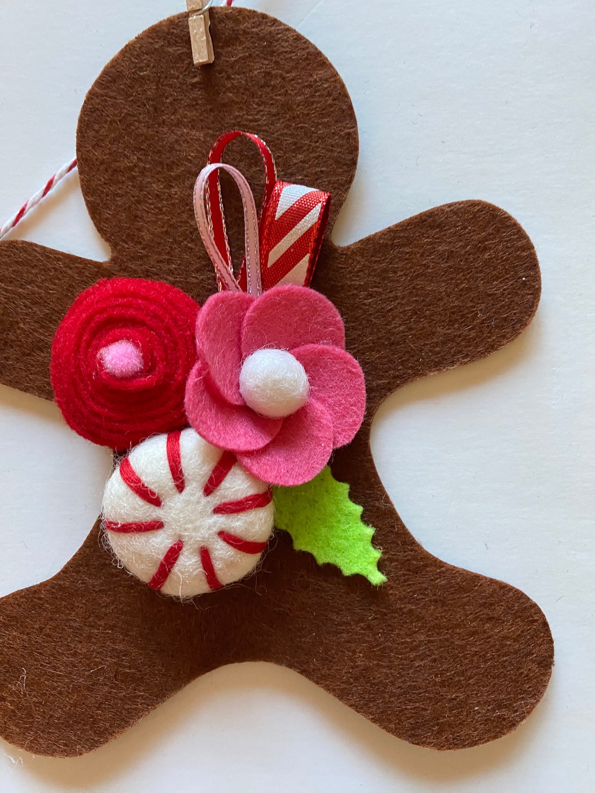 Gingerbread Man Cookie Banner, Christmas Felt Flower Garland Bunting with Wool Peppermint Candies