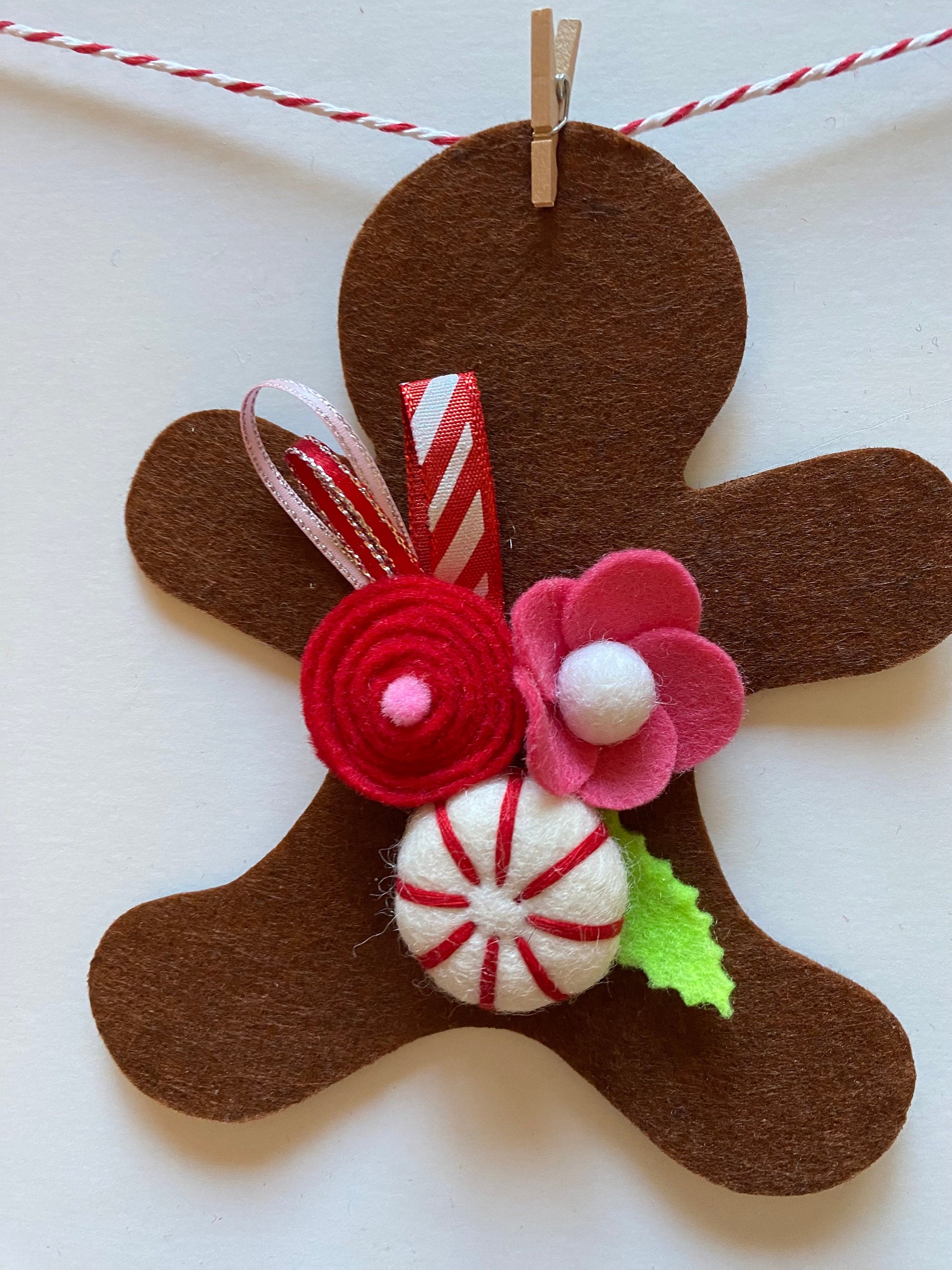 Gingerbread Man Cookie Banner, Christmas Felt Flower Garland Bunting with Wool Peppermint Candies