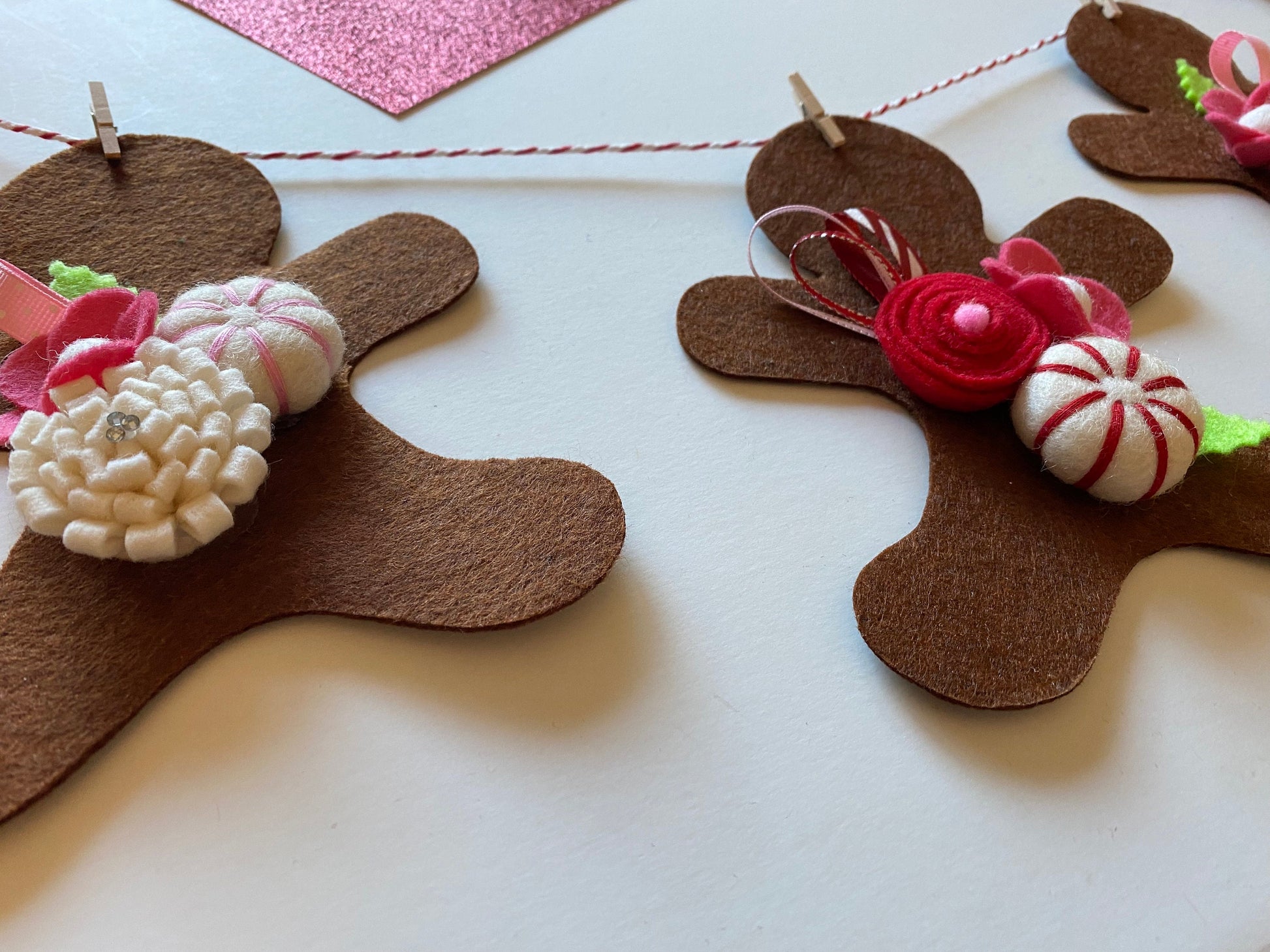 Gingerbread Man Cookie Banner, Christmas Felt Flower Garland Bunting with Wool Peppermint Candies