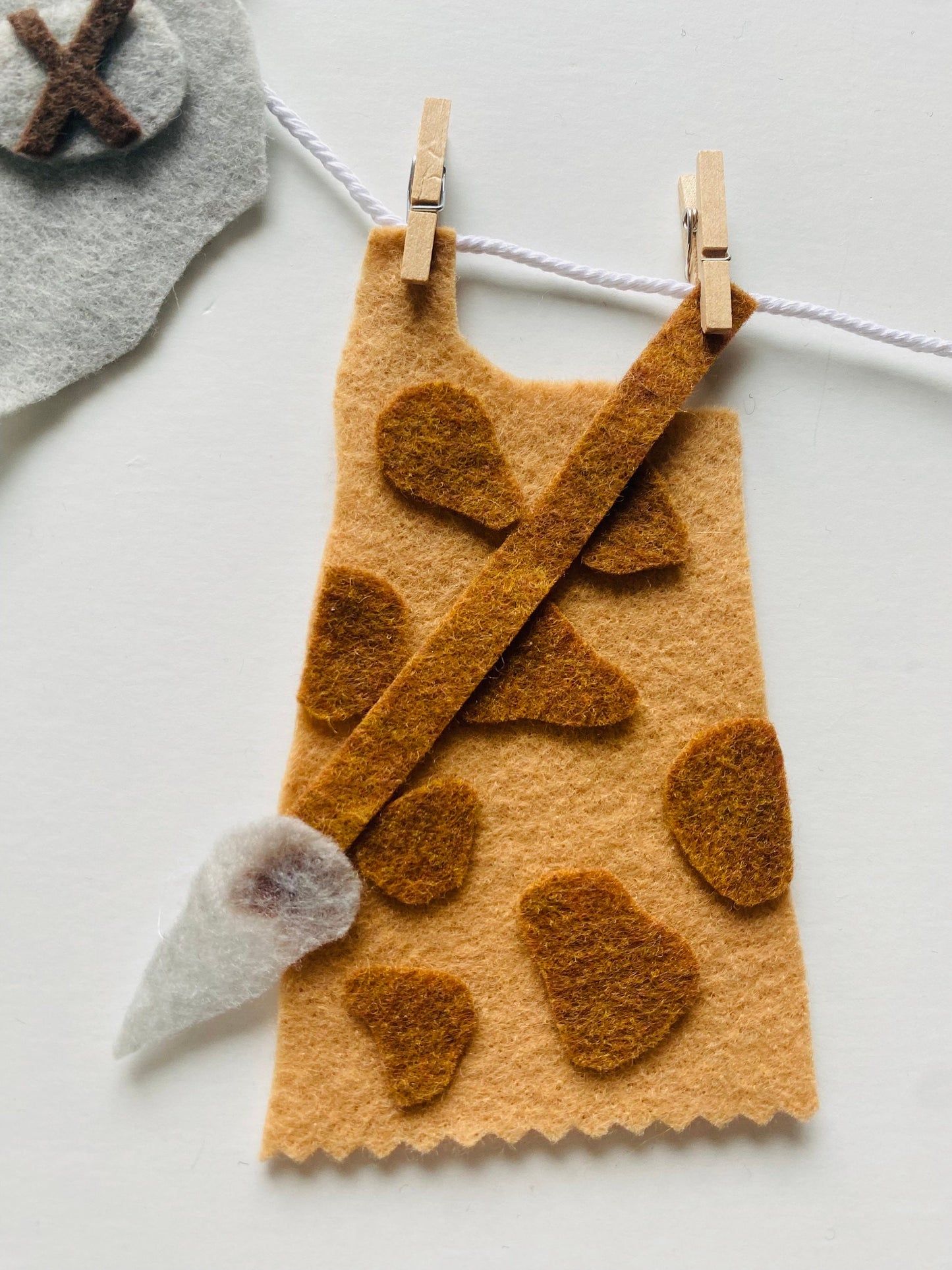 Cave Man & Woman Felt Banner, Dinosaur Garland, Volcano Bunting, Prehistoric Pennant, Wall Hanging Decoration for Parties