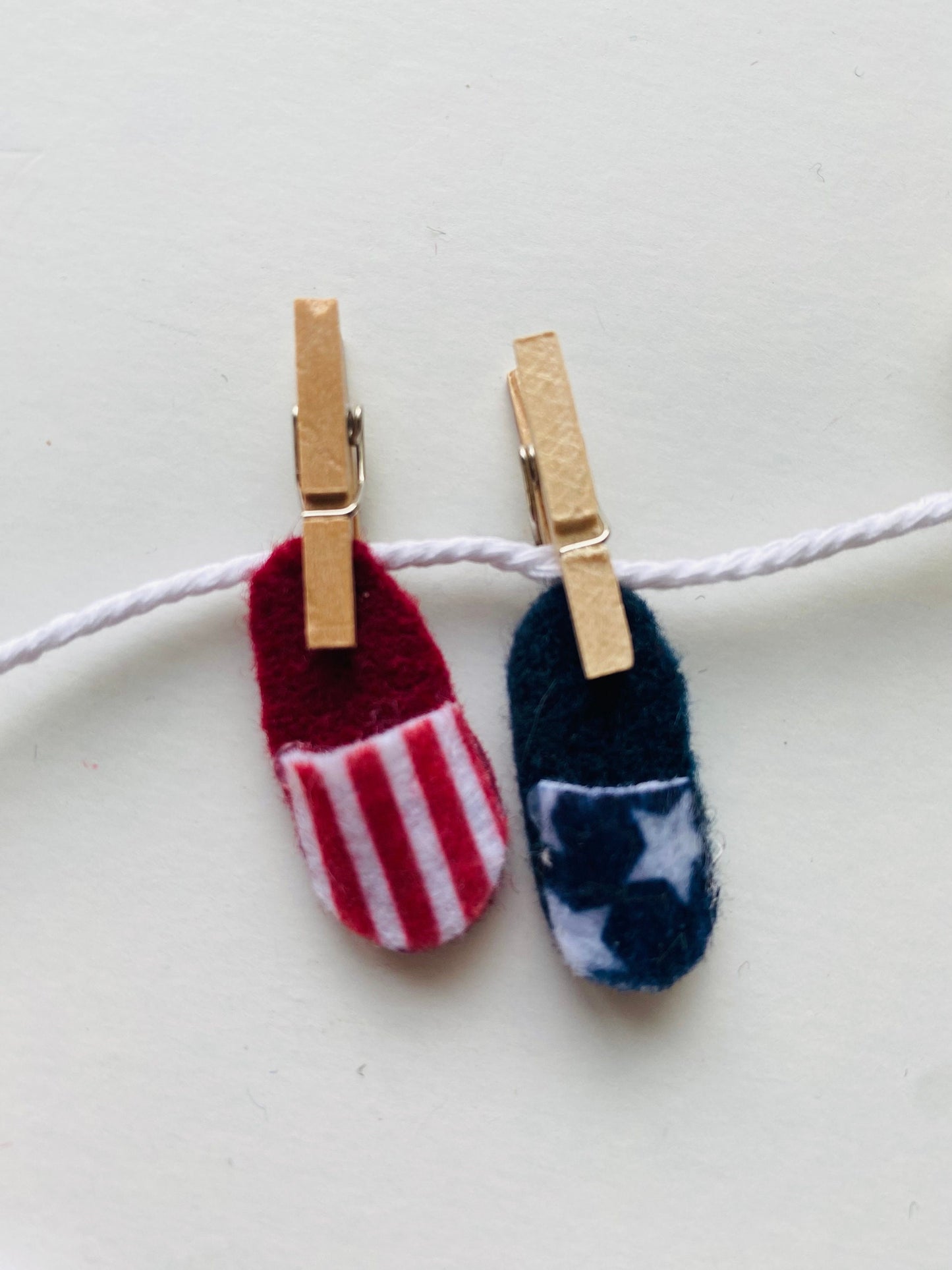 Patriotic God Bless America Banner, Miniature Felt Americana Dress Clothesline Bunting, Liberty Bell Garland, Wall Hanging Decor for July 4