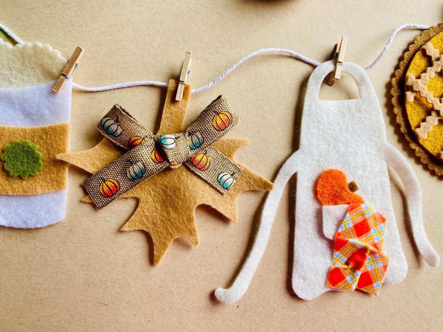 Fall Pumpkin Spice Miniature Clothesline Decoration Banner Garland Felt Bunting Autumn Harvest
