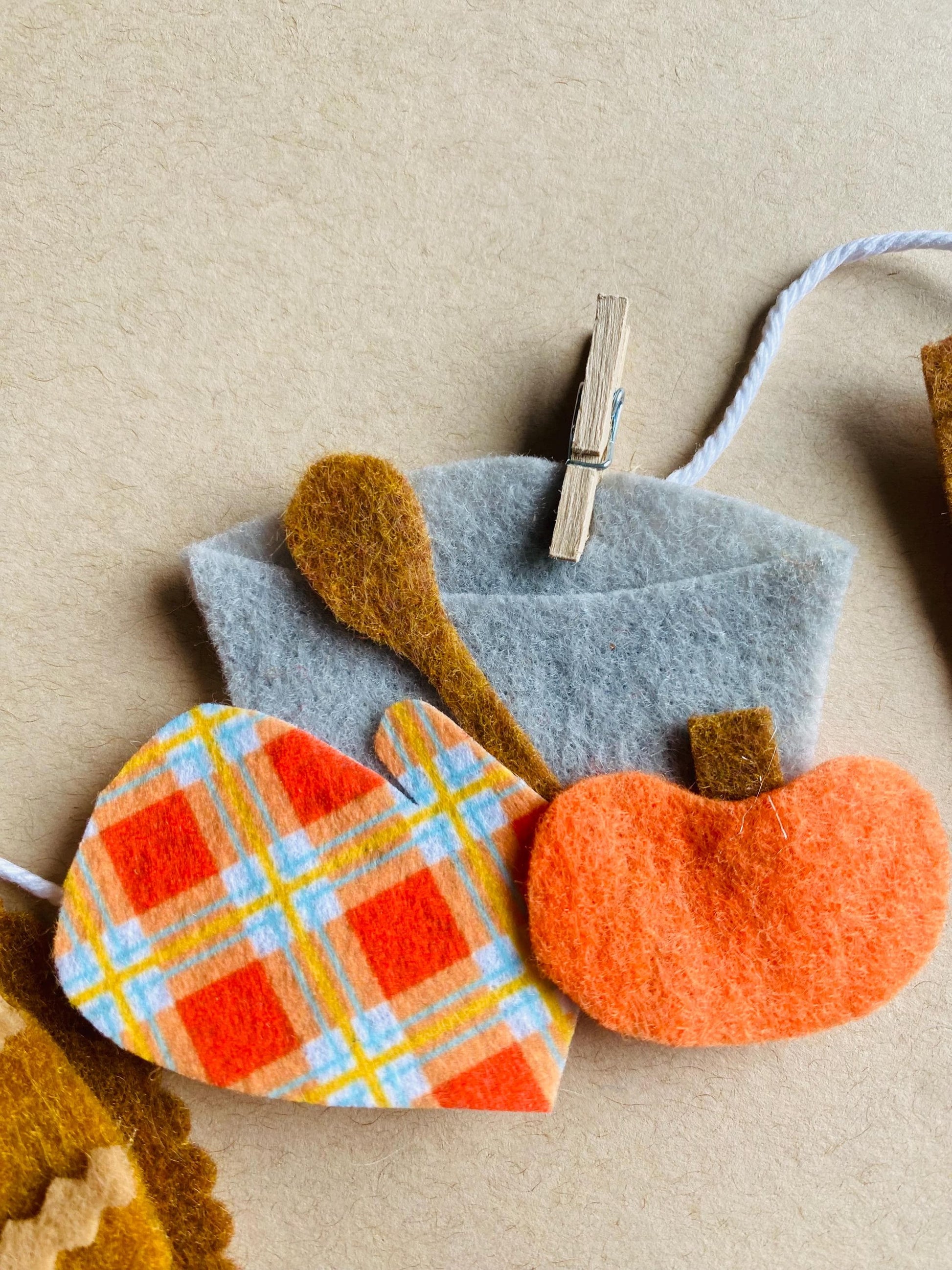 Fall Pumpkin Spice Miniature Clothesline Decoration Banner Garland Felt Bunting Autumn Harvest