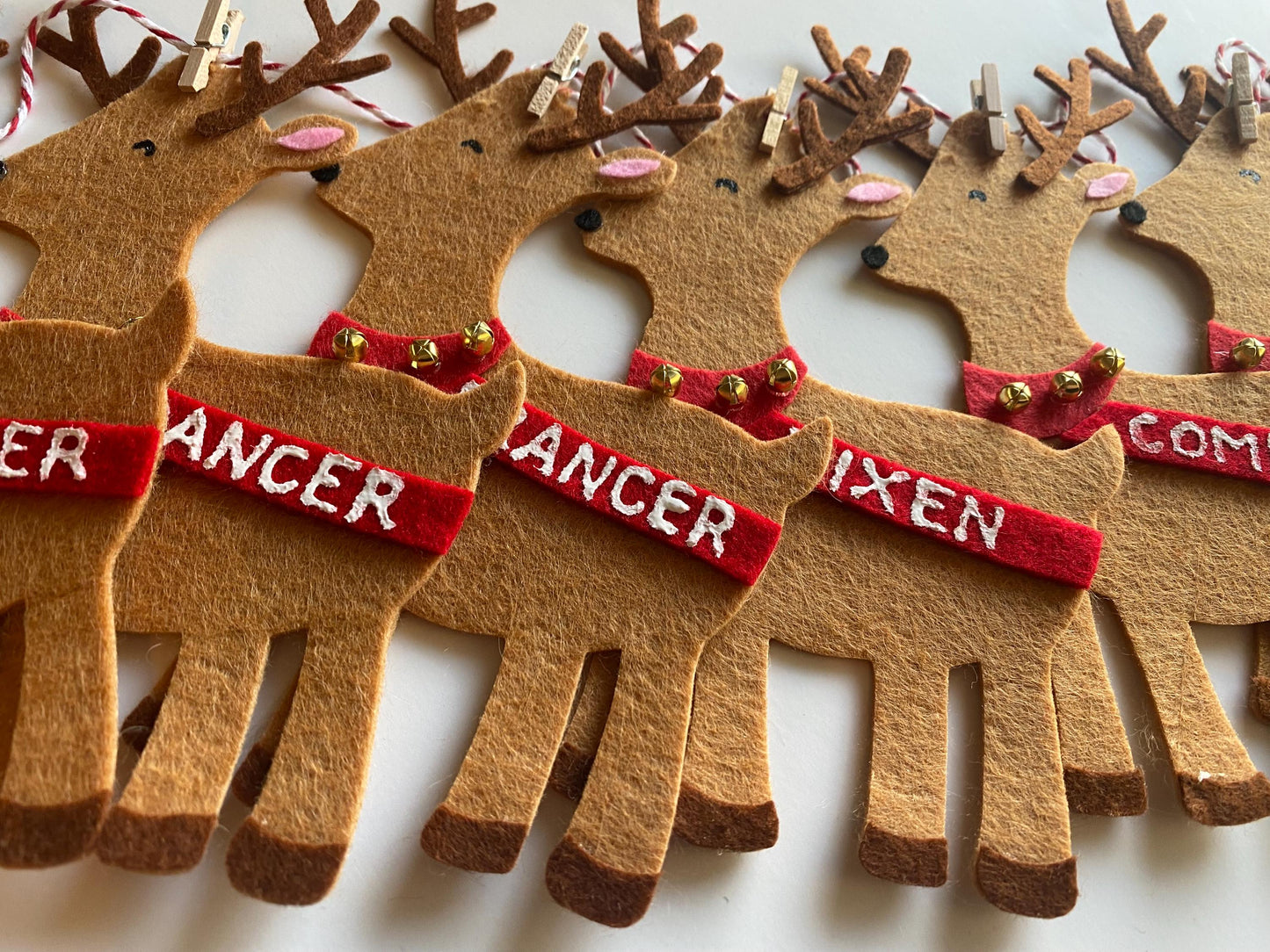 Reindeer and Santa’s Sleigh Bunting, Christmas Holiday Garland, Rudolph, Dasher, and Dancer Banner for Fireplace Mantel Home Decoration