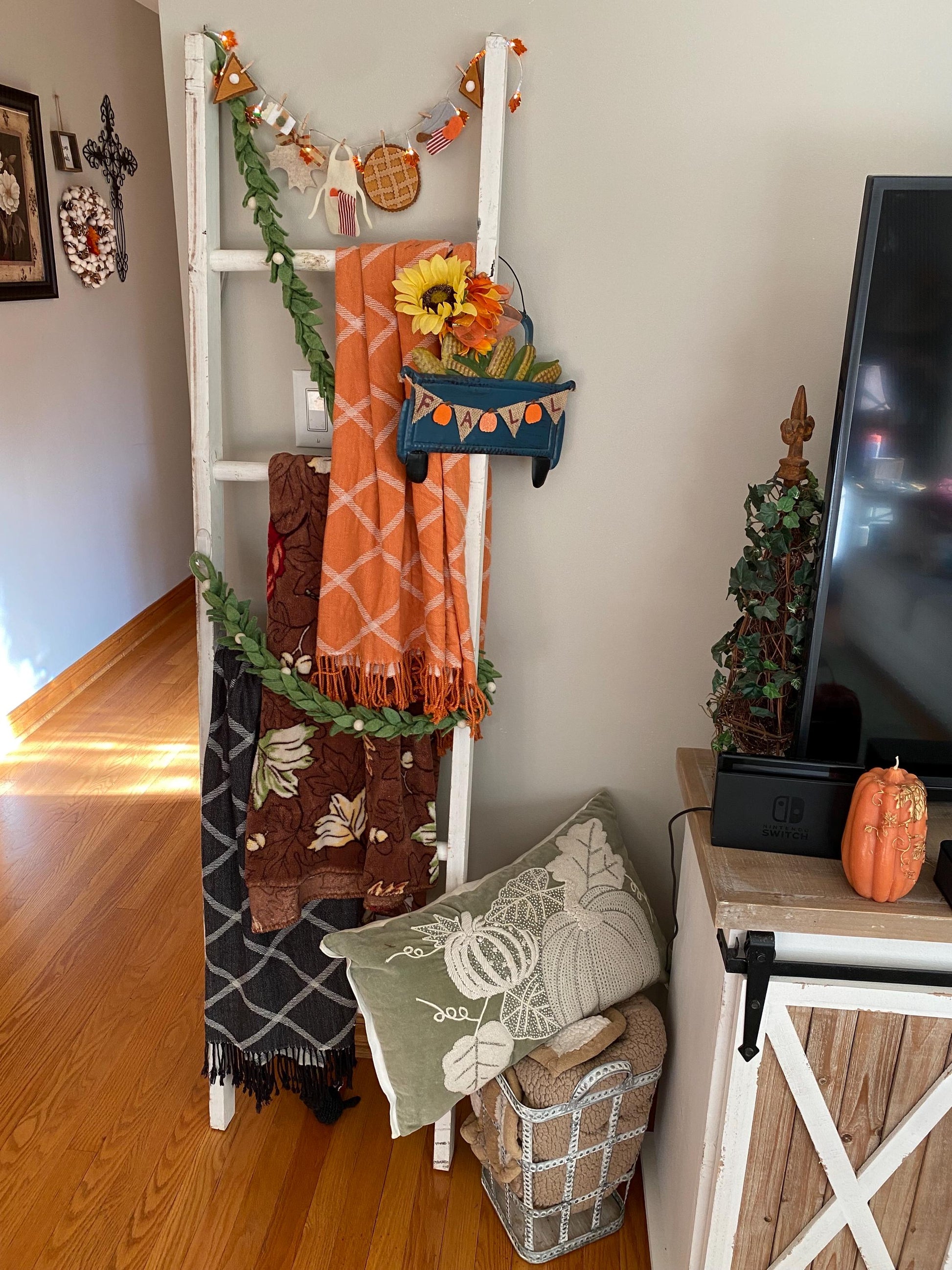 Fall Pumpkin Spice Miniature Clothesline Decoration Banner Garland Felt Bunting Autumn Harvest