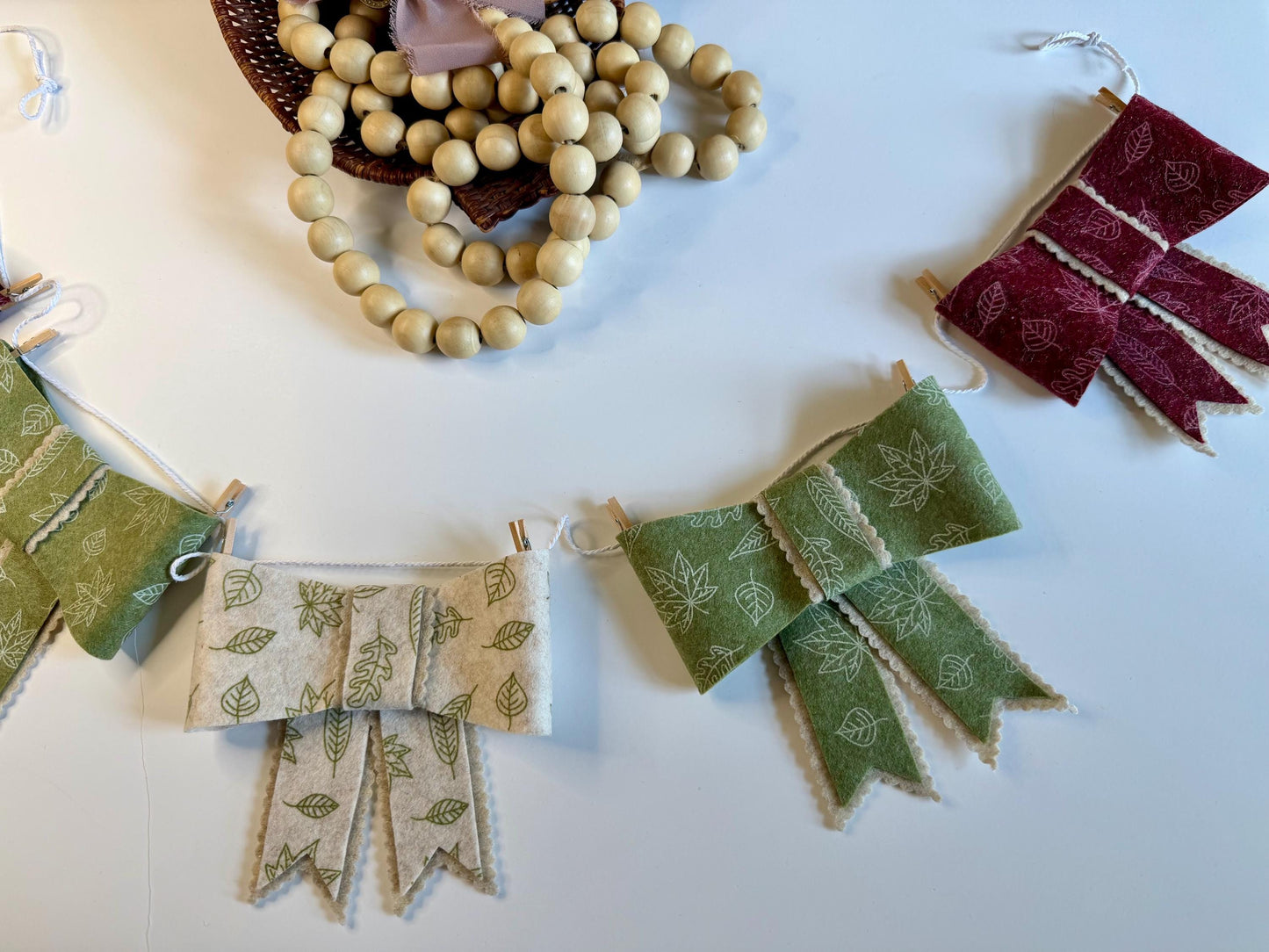 Fall Bow Felt Garland, Autumn Banner, Leaf Bow Bunting, Seasonal Wall Hanging or Fireplace Mantel Decoration