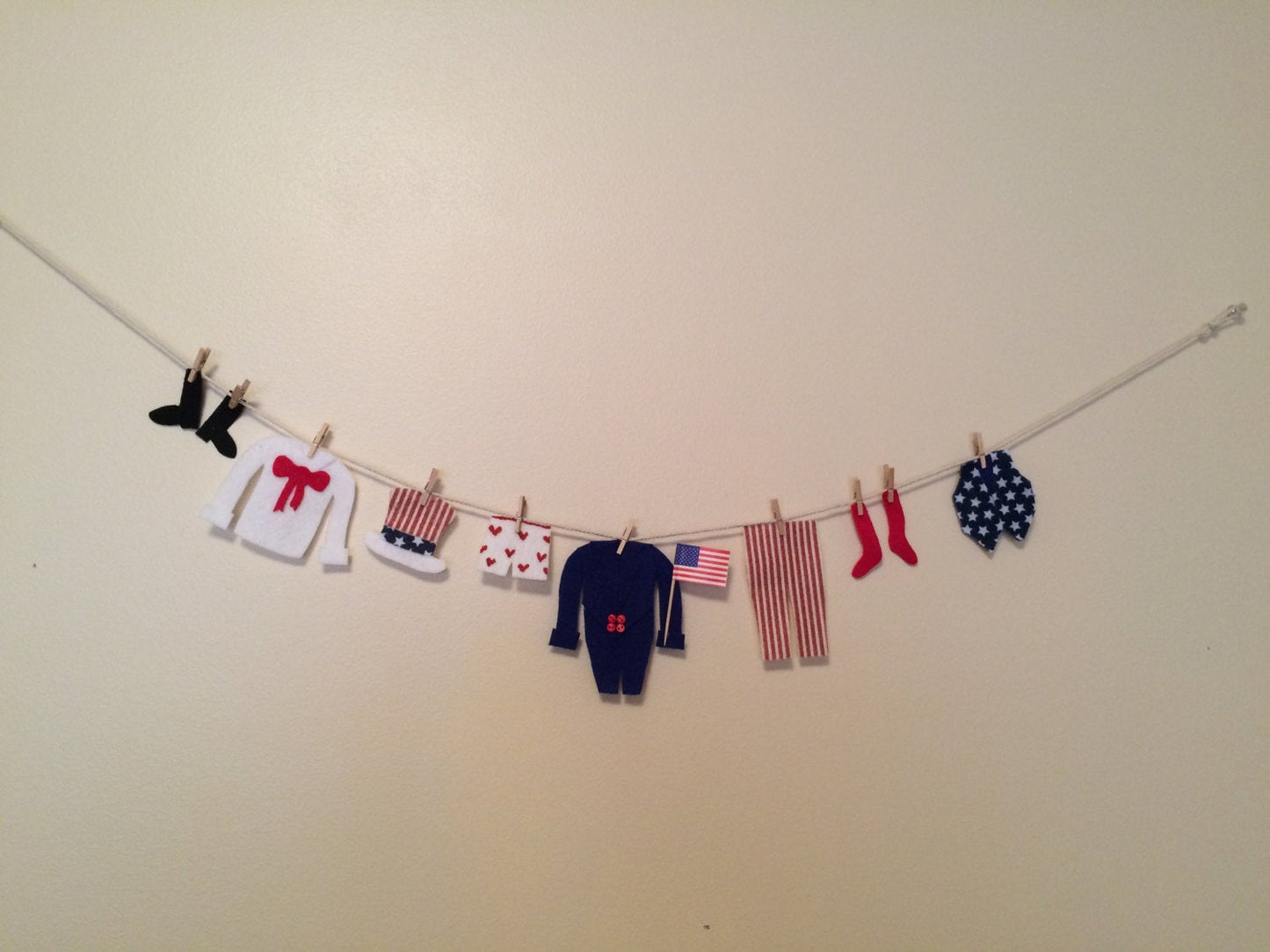 Mini Uncle Sam Patriotic Americana Felt Clothesline