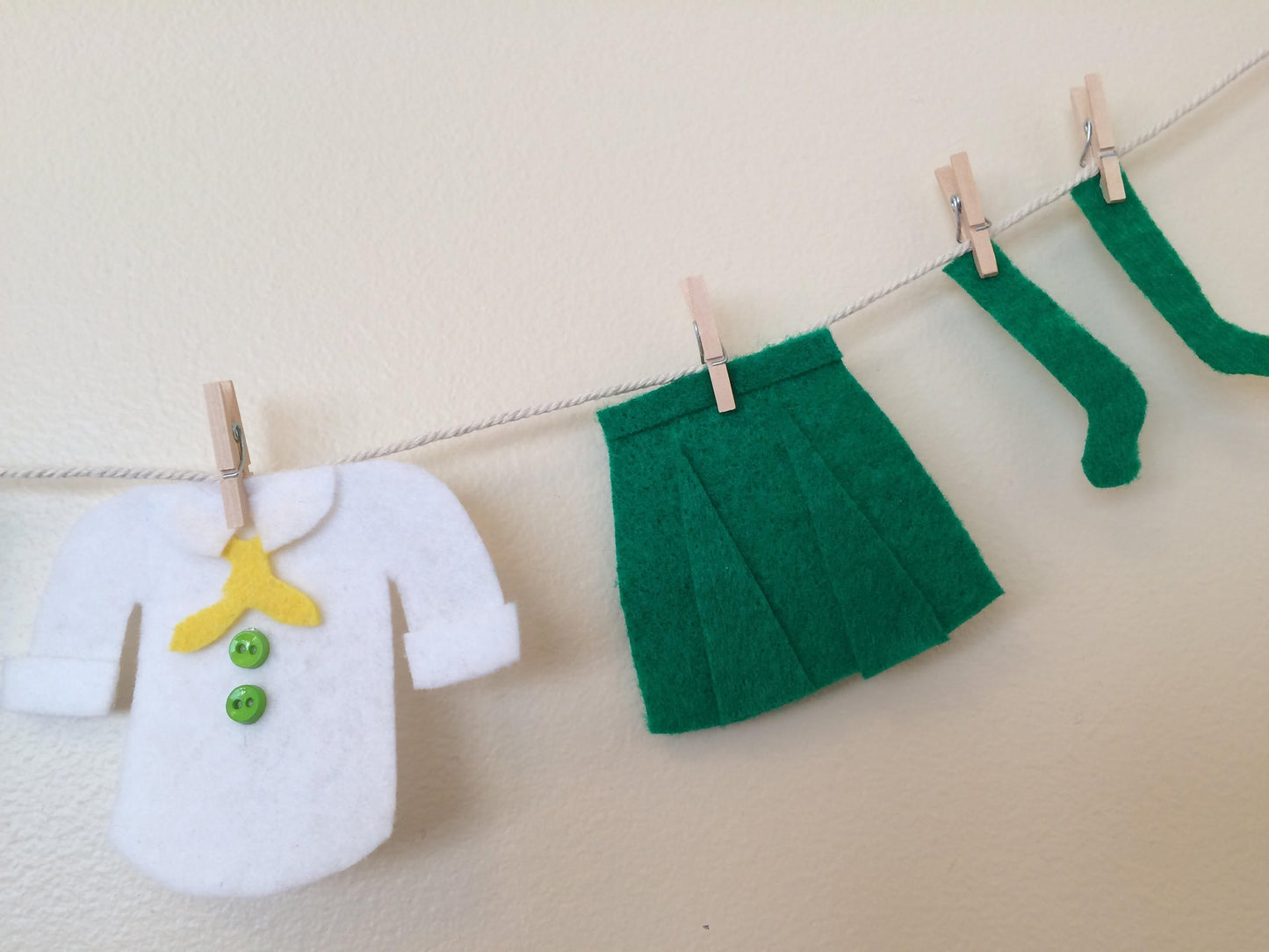 Girl Scout Miniature Felt Clothesline Decoration