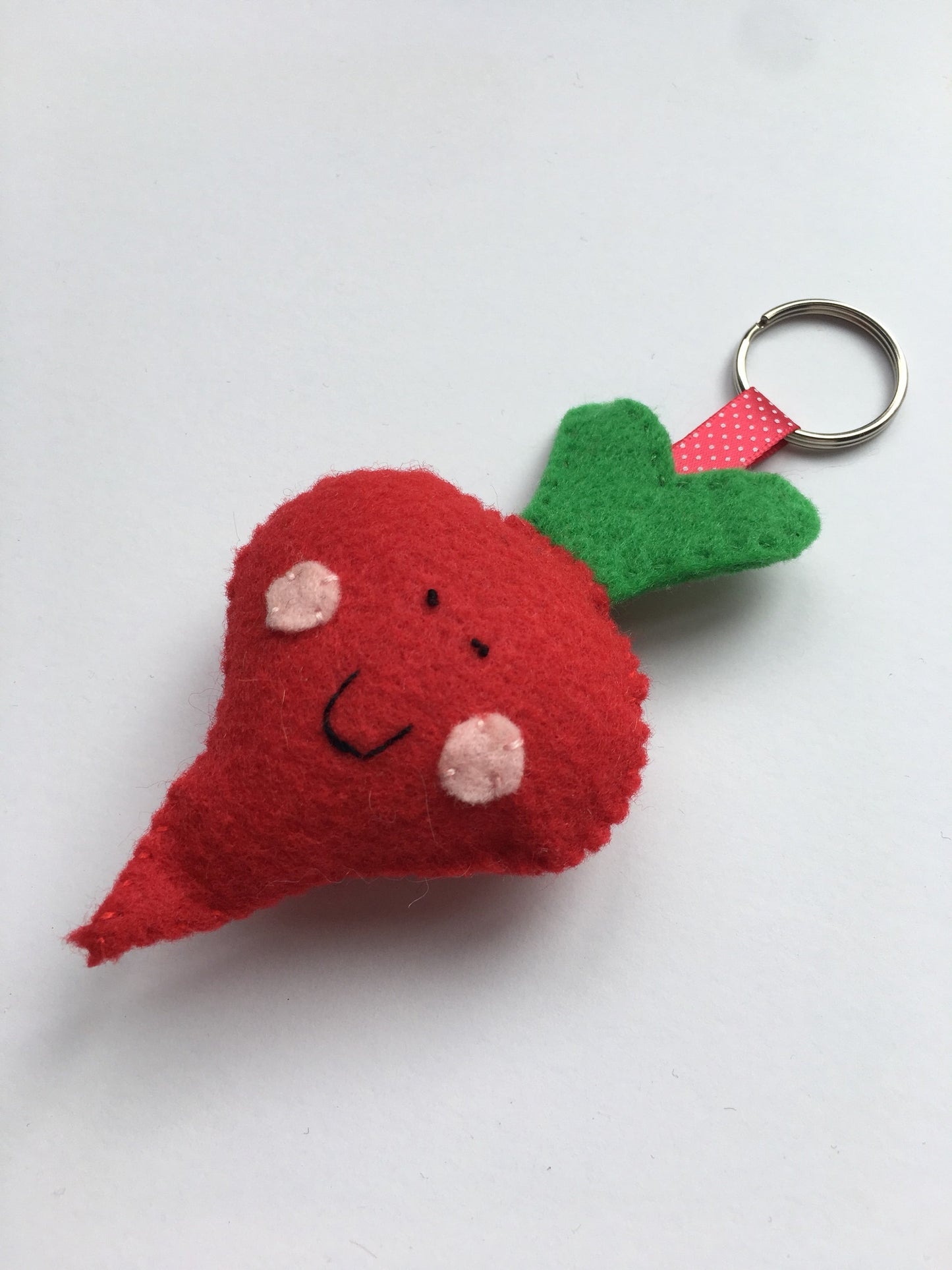 Radish Beet Vegetable Felt Keychain Large Keychain Backpack Accessories Keychains for Kids Backpack Keychain Kawaii Keychain