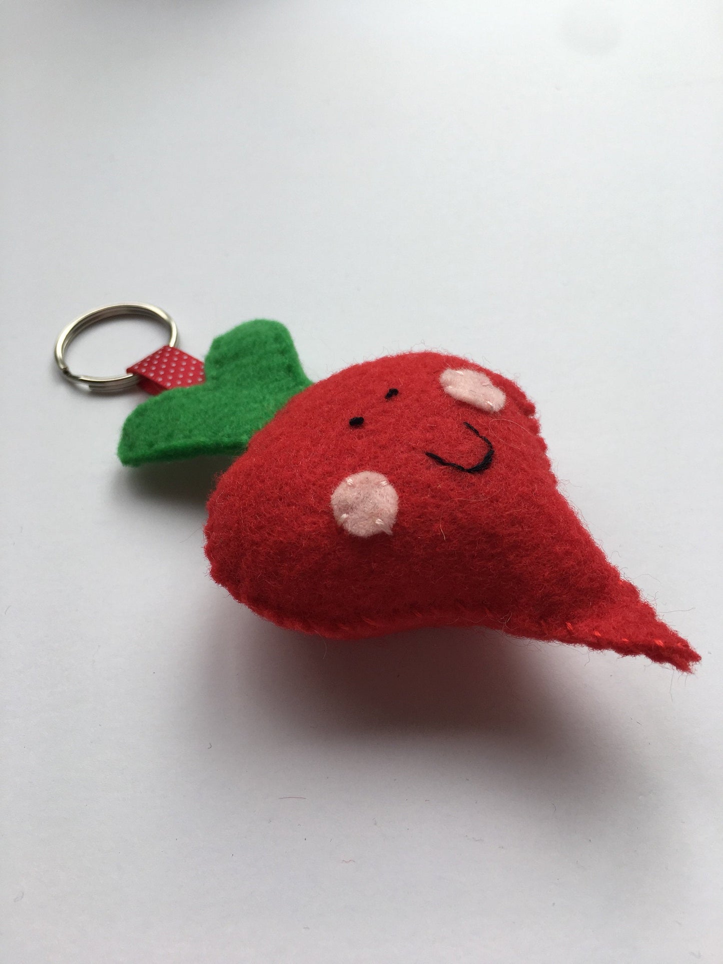 Radish Beet Vegetable Felt Keychain Large Keychain Backpack Accessories Keychains for Kids Backpack Keychain Kawaii Keychain