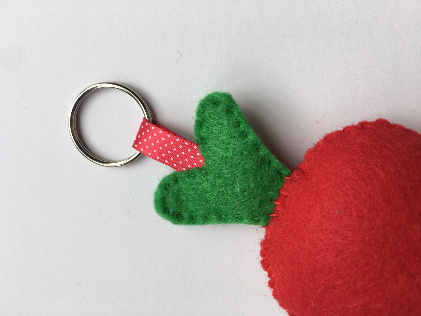 Radish Beet Vegetable Felt Keychain Large Keychain Backpack Accessories Keychains for Kids Backpack Keychain Kawaii Keychain