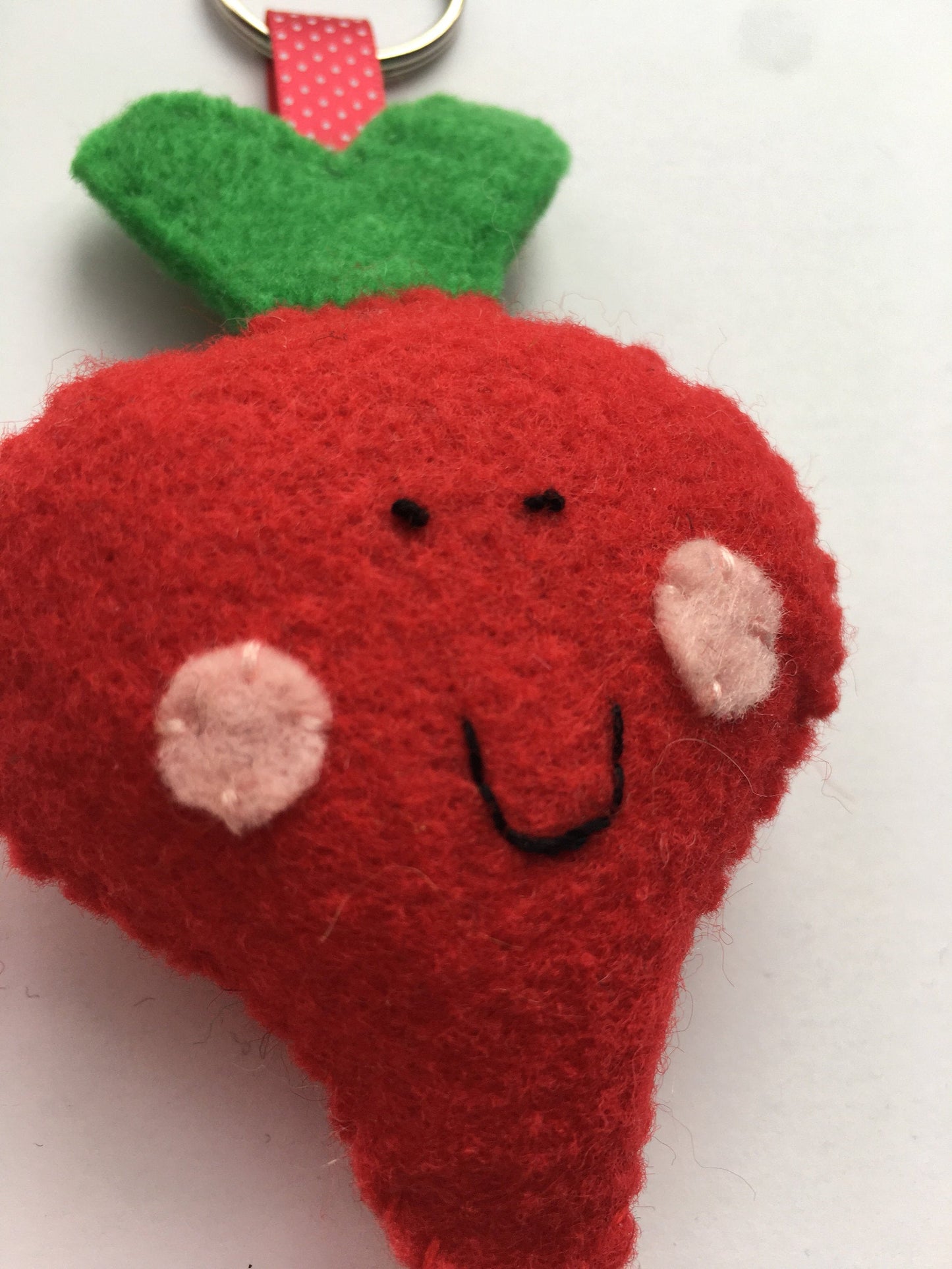 Radish Beet Vegetable Felt Keychain Large Keychain Backpack Accessories Keychains for Kids Backpack Keychain Kawaii Keychain