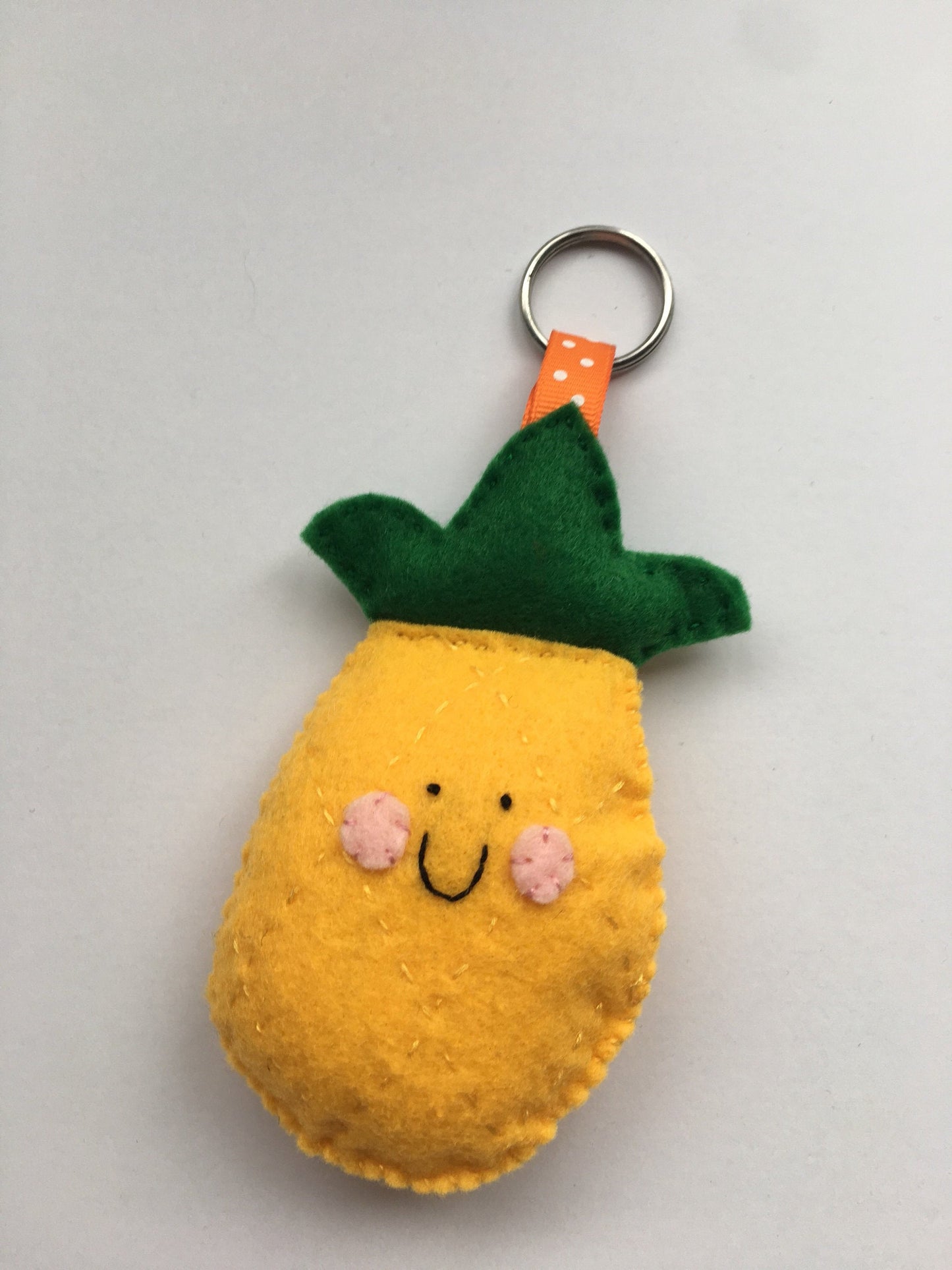 Pineapple Felt Keychain Kawaii Keychain Backpack Accesory Keychains for Kids Backpack Keychains Large Keychains
