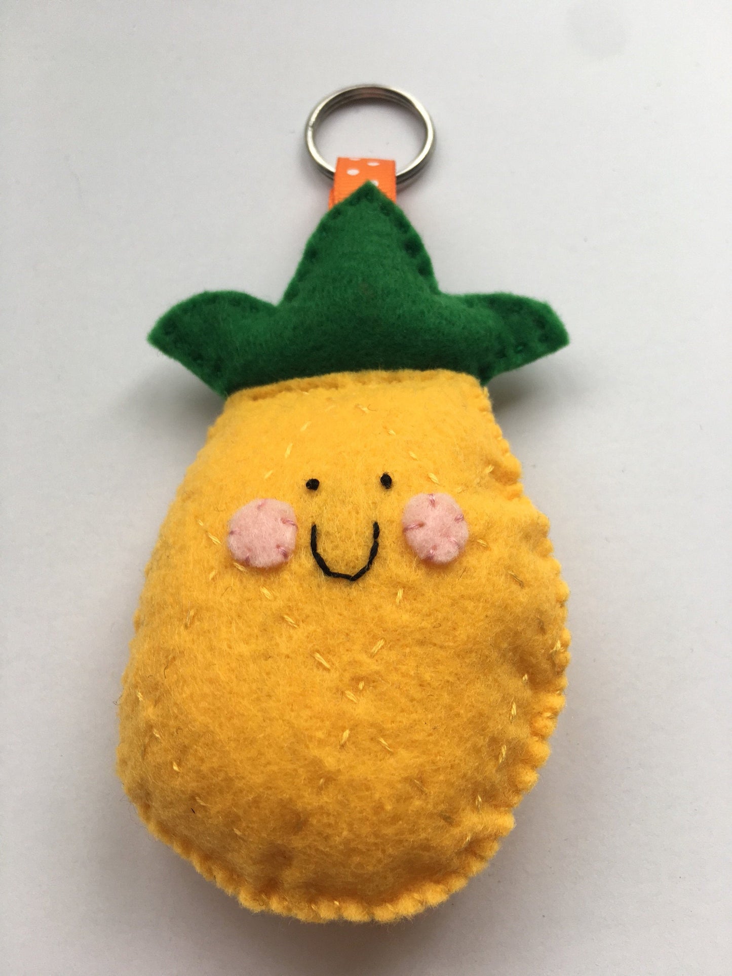 Pineapple Felt Keychain Kawaii Keychain Backpack Accesory Keychains for Kids Backpack Keychains Large Keychains