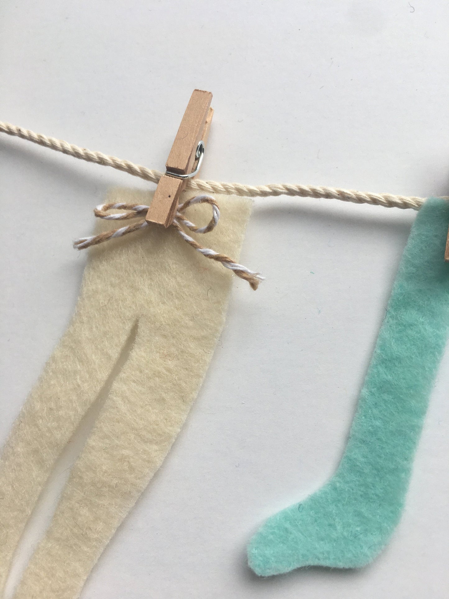 Laundry Line Miniature Felt Clothesline Banner Bunting Garland for Home Decor