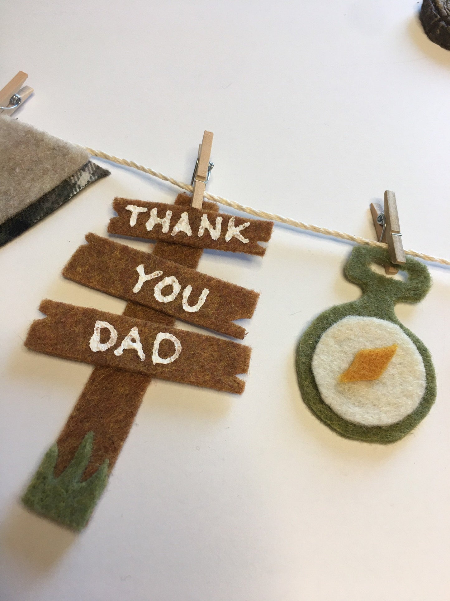Camping Miniature Felt Clothesline Banner Garland Bunting Wall Hanging Decoration for Father’s Day