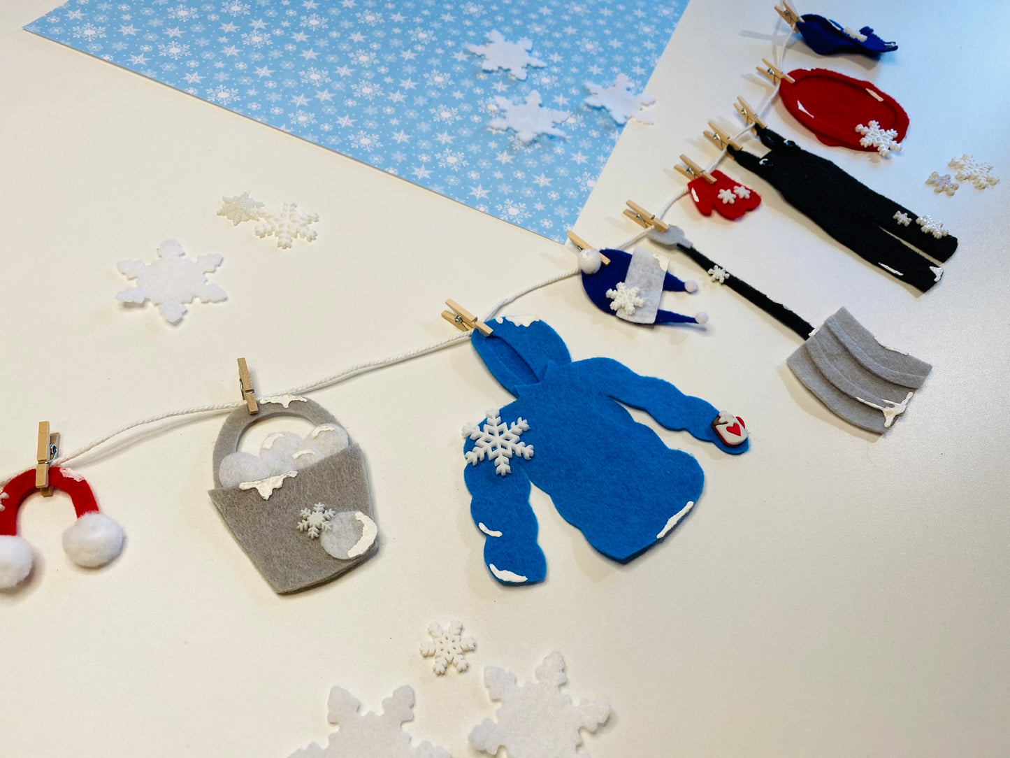 Snowy Miniature Winter Felt Clothesline Banner Garland Bunting Wall Hanging Decoration