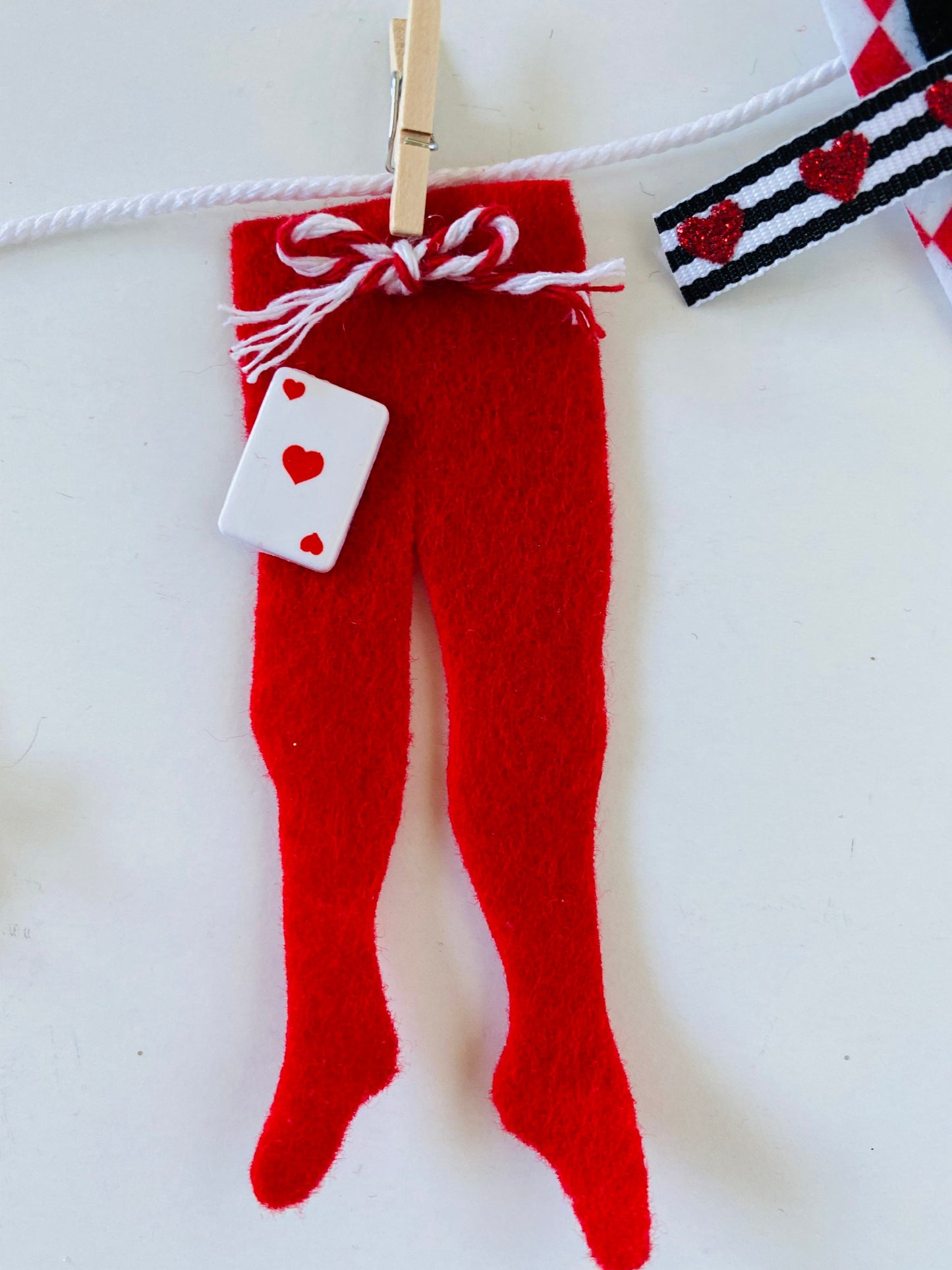 Queen of Hearts Miniature Felt Clothesline Banner Valentines Day Garland Bunting Wall Hanging Decoration