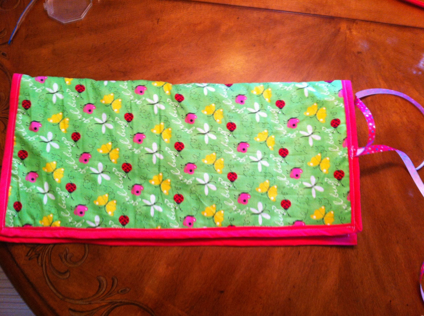 Felt Play Mat: A Roll-Up Pony Themed Felt Board for Children Including Horse Toys