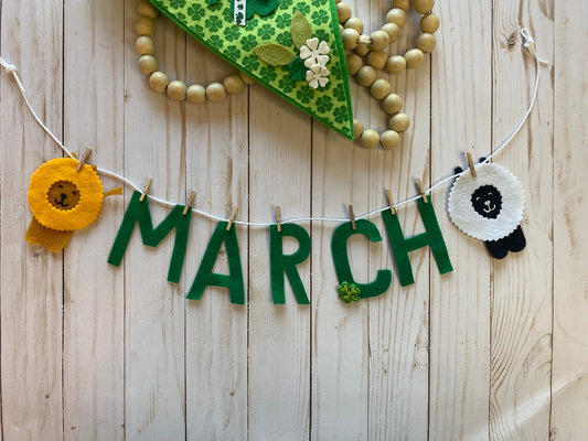 March Monthly Banner, Lion & Lamb Garland, Bulletin Board Decoration
