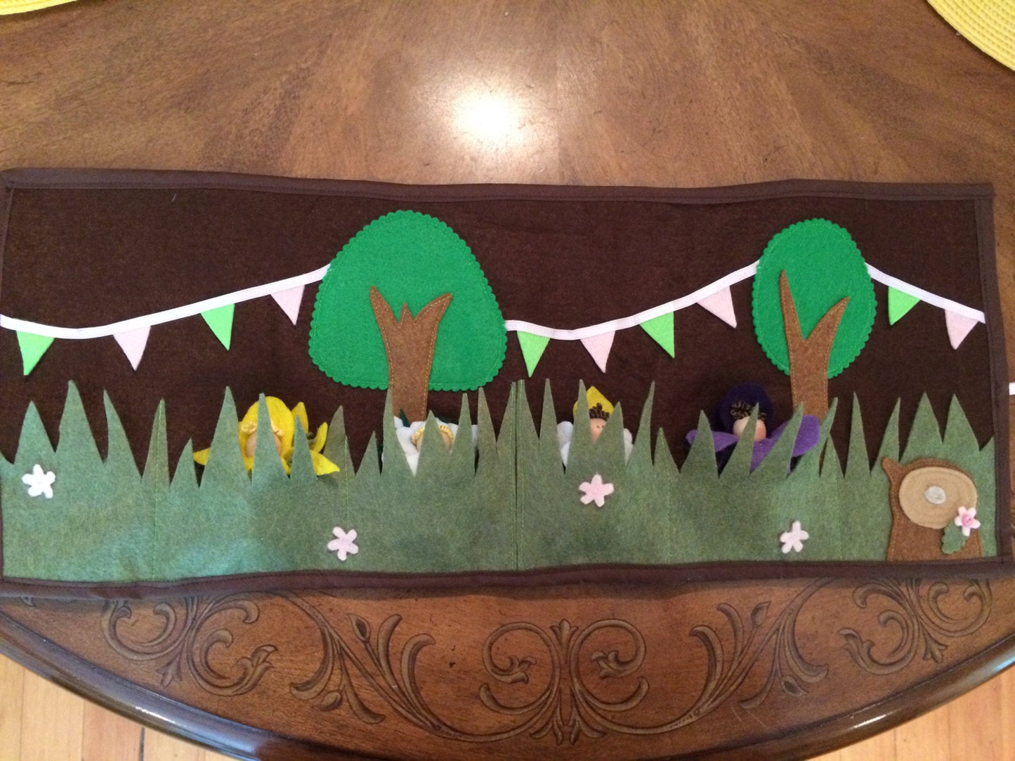 Felt Woodland Flower Fairies Playmat: Includes 4 Flower Fairy Peg Dolls