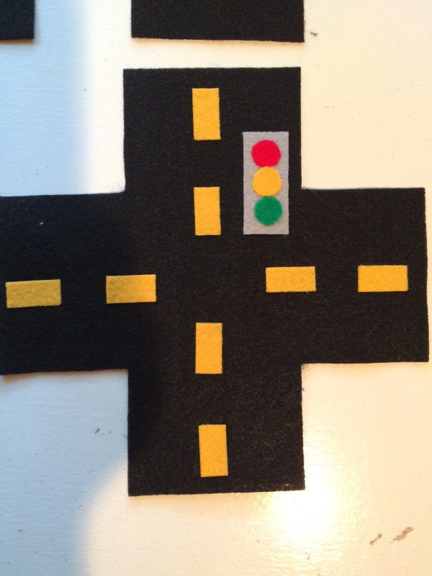 Felt Road Pieces with Stop Sign and Stoplight