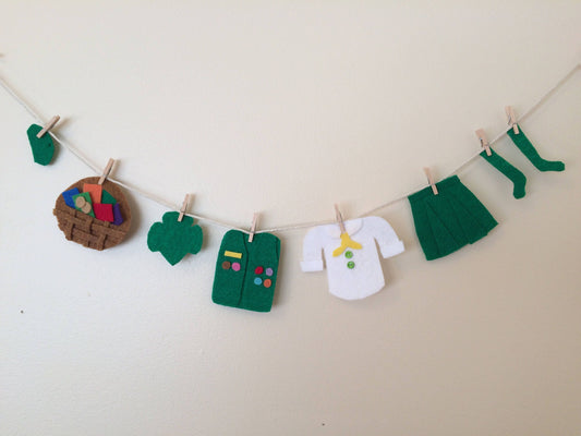 Girl Scout Miniature Felt Clothesline Decoration