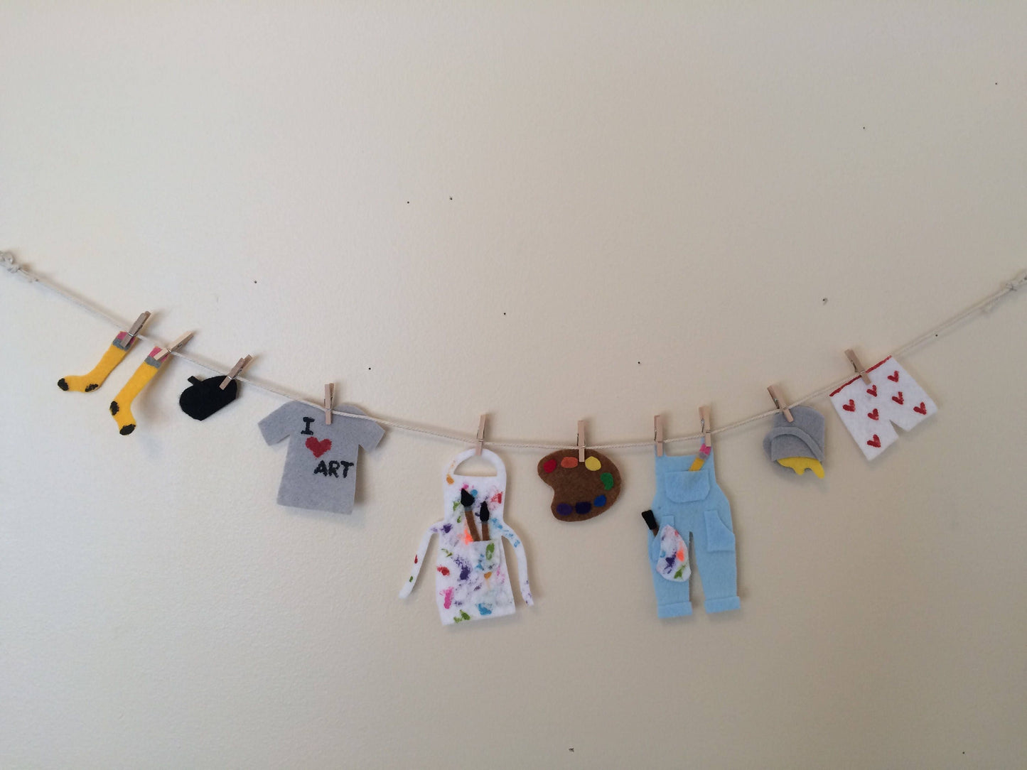 Artist's Clothesline Felt Miniature Decoration