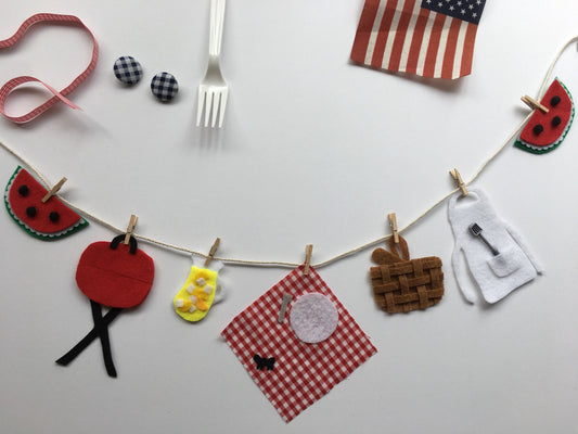 Summer Barbeque Miniature Felt Clothesline Garland Wall Hanging Decoration