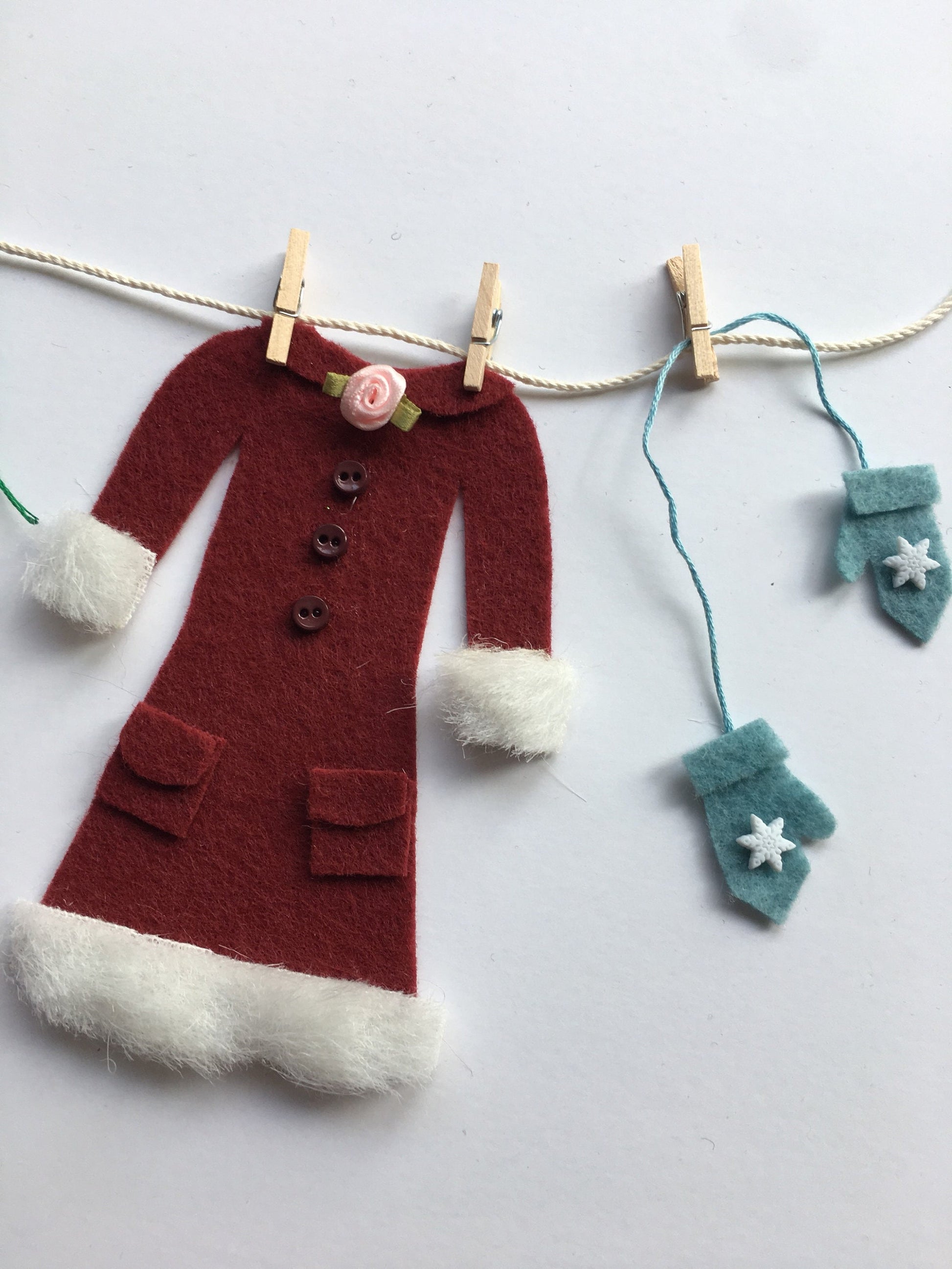Old Fashioned Winter Miniature Felt Clothesline Garland Banner Bunting Wall Hanging Decoration