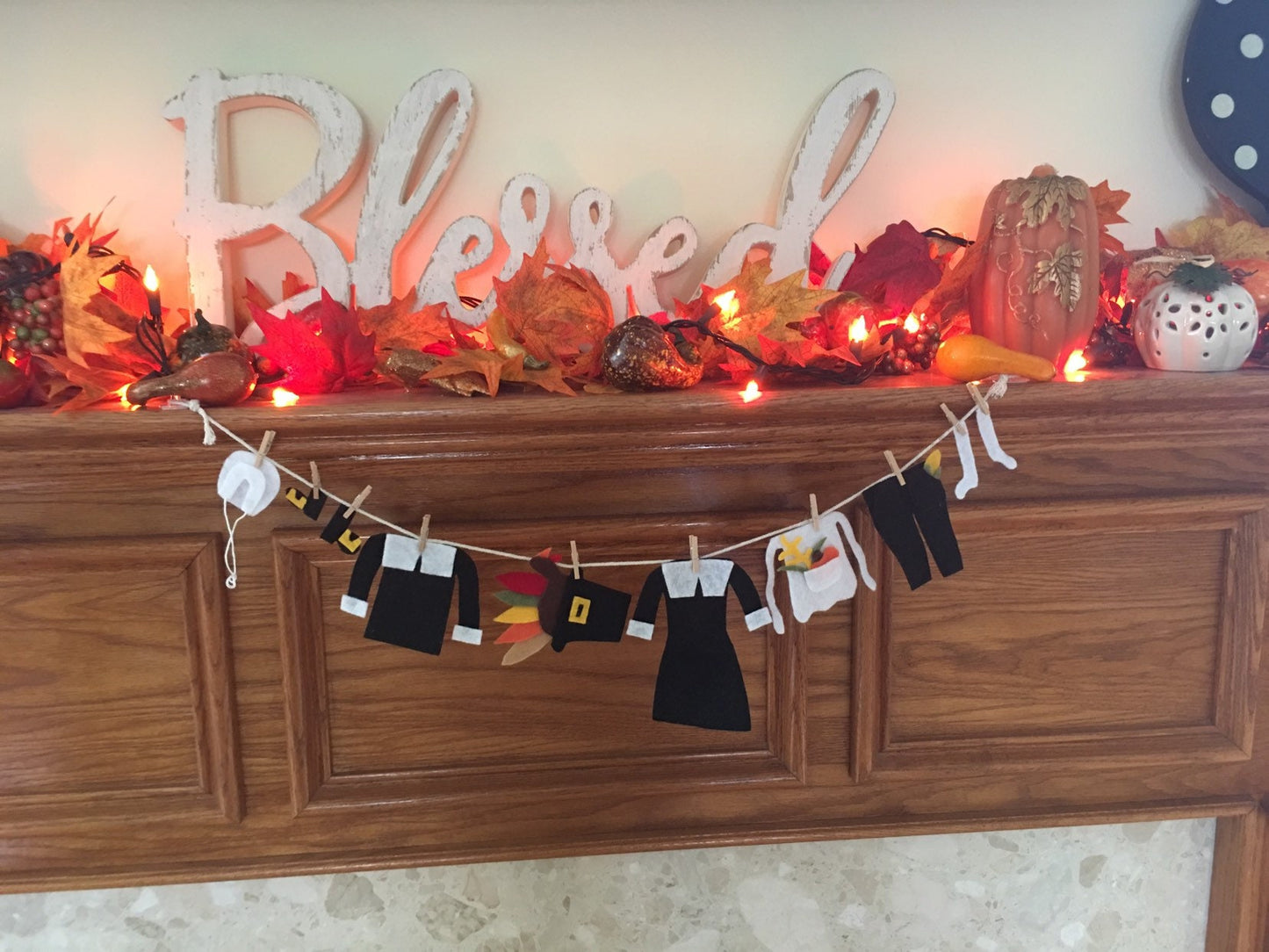 Thanksgiving Pilgrim Clothesline Holiday Decoration