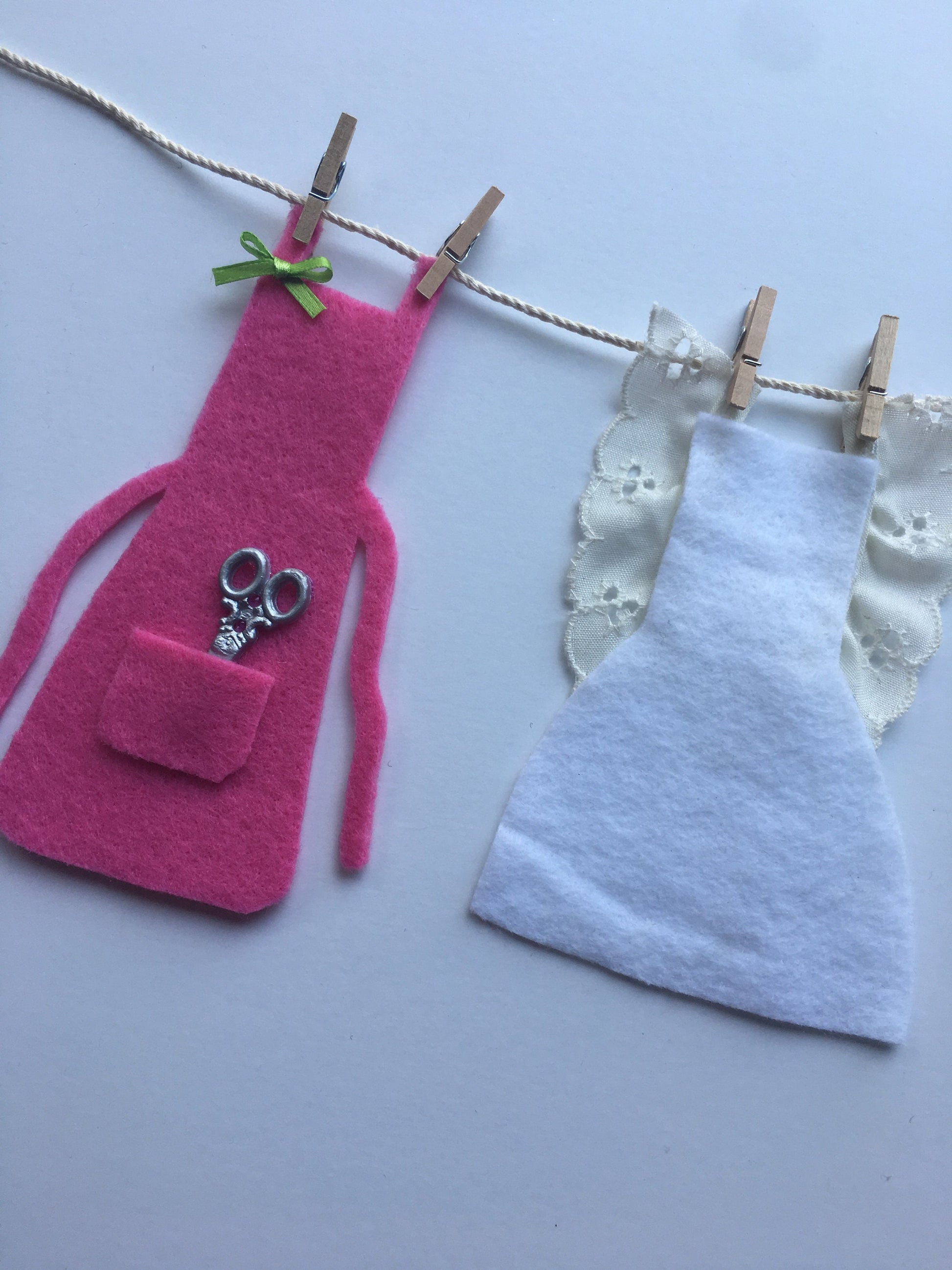 Mother's Aprons Miniature Felt Clothesline Banner Bunting Garland for Home Decor